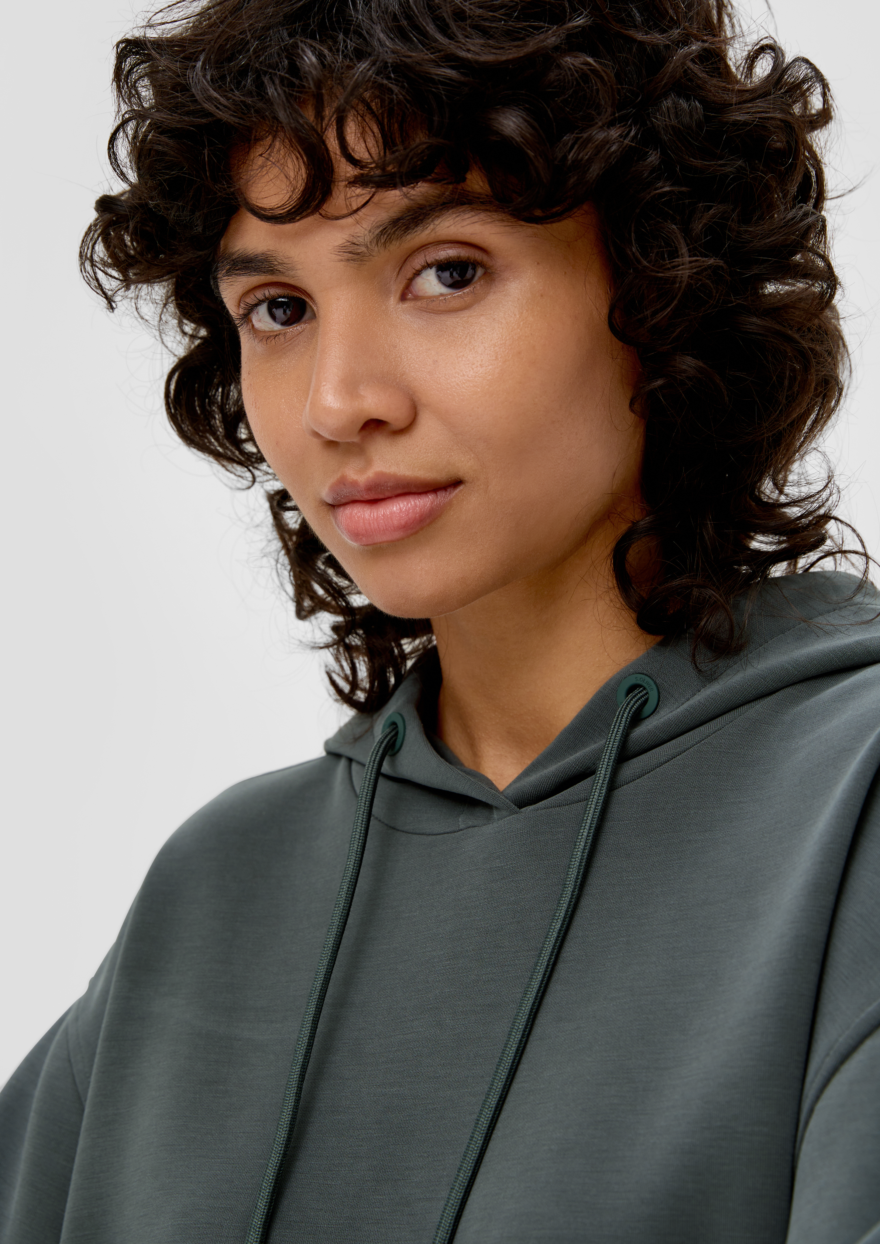 Sweatshirt in 7909 & 2074