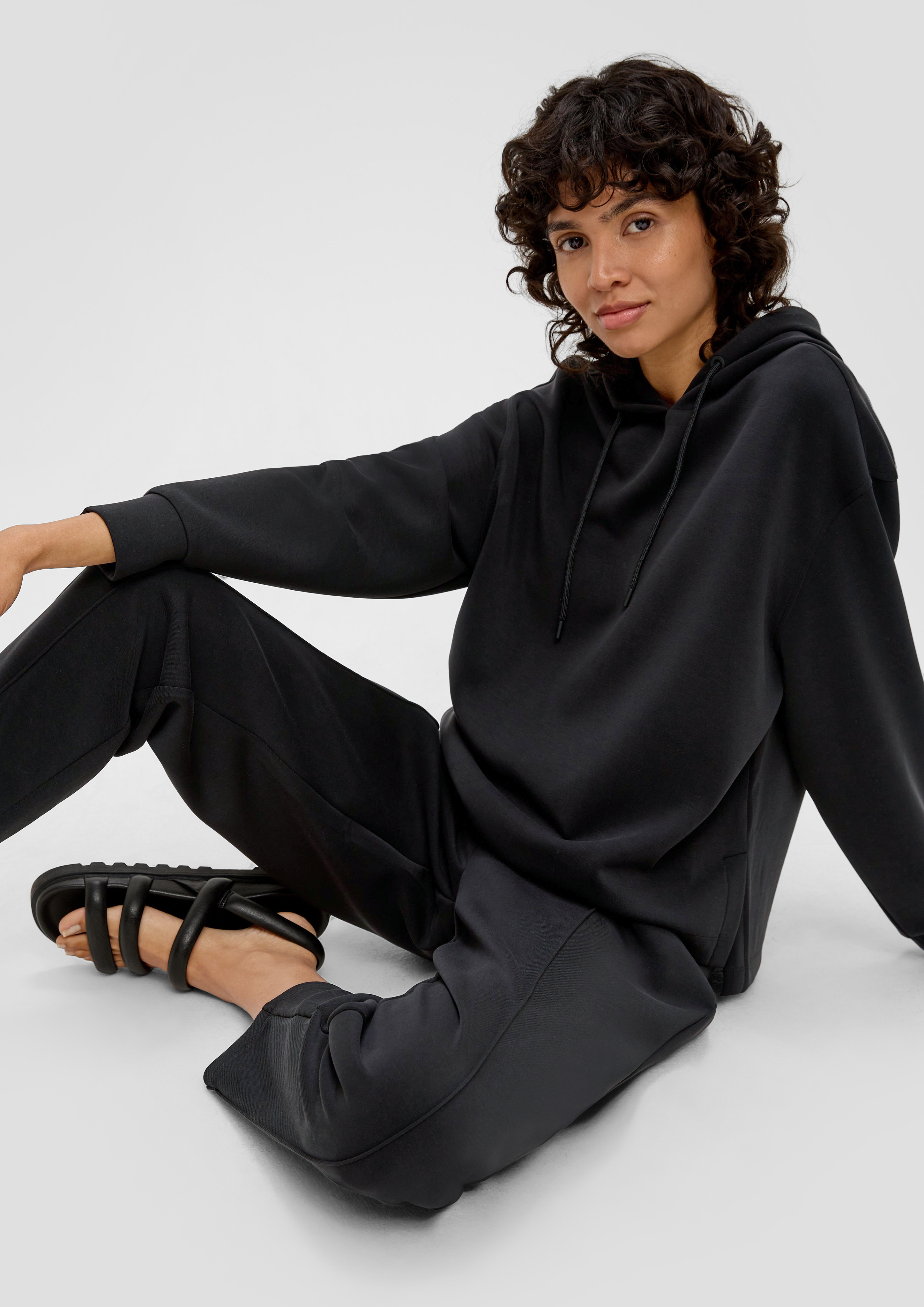 Sweatshirt in 9999 & 2074