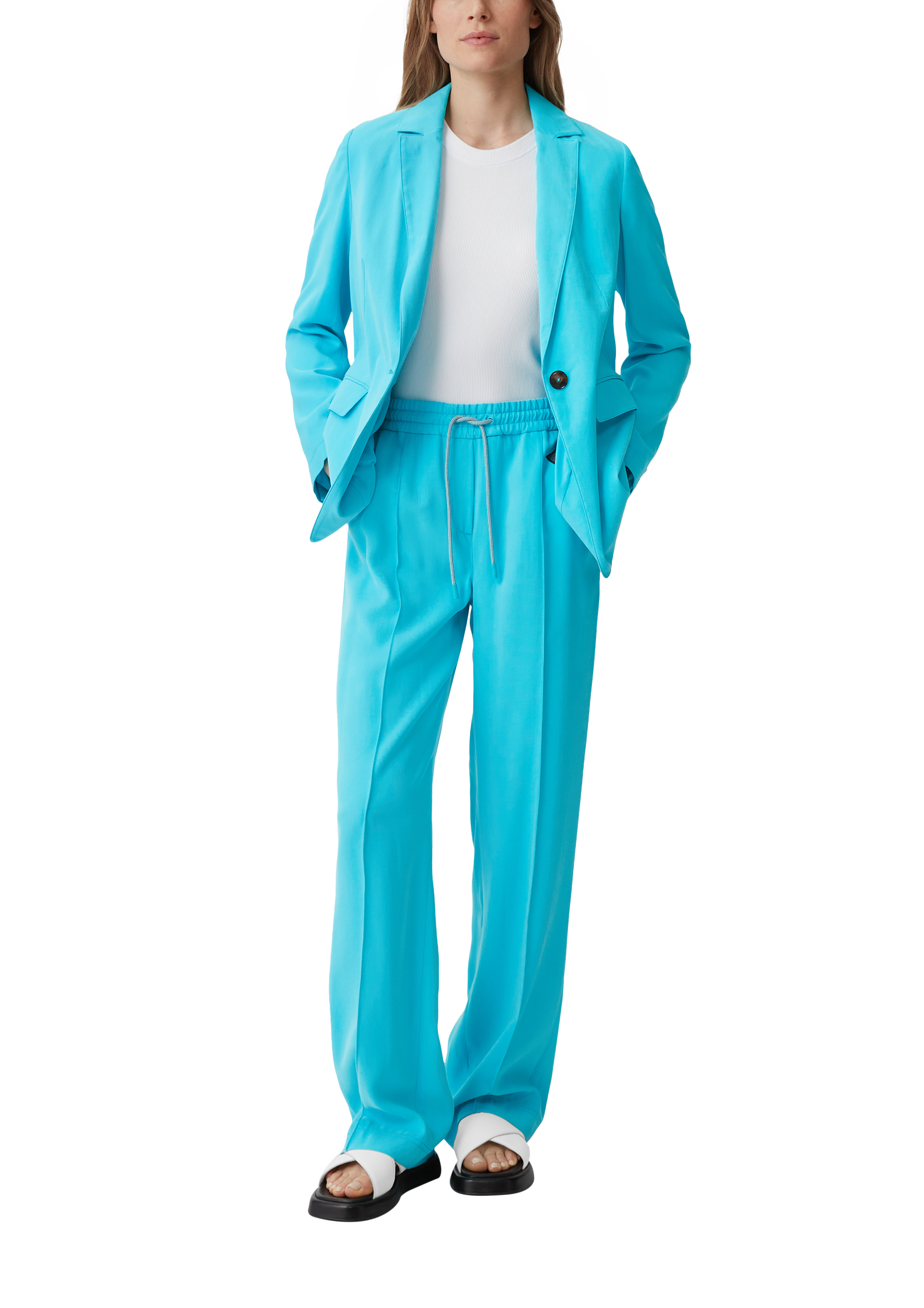 Thumbnail - Blazer