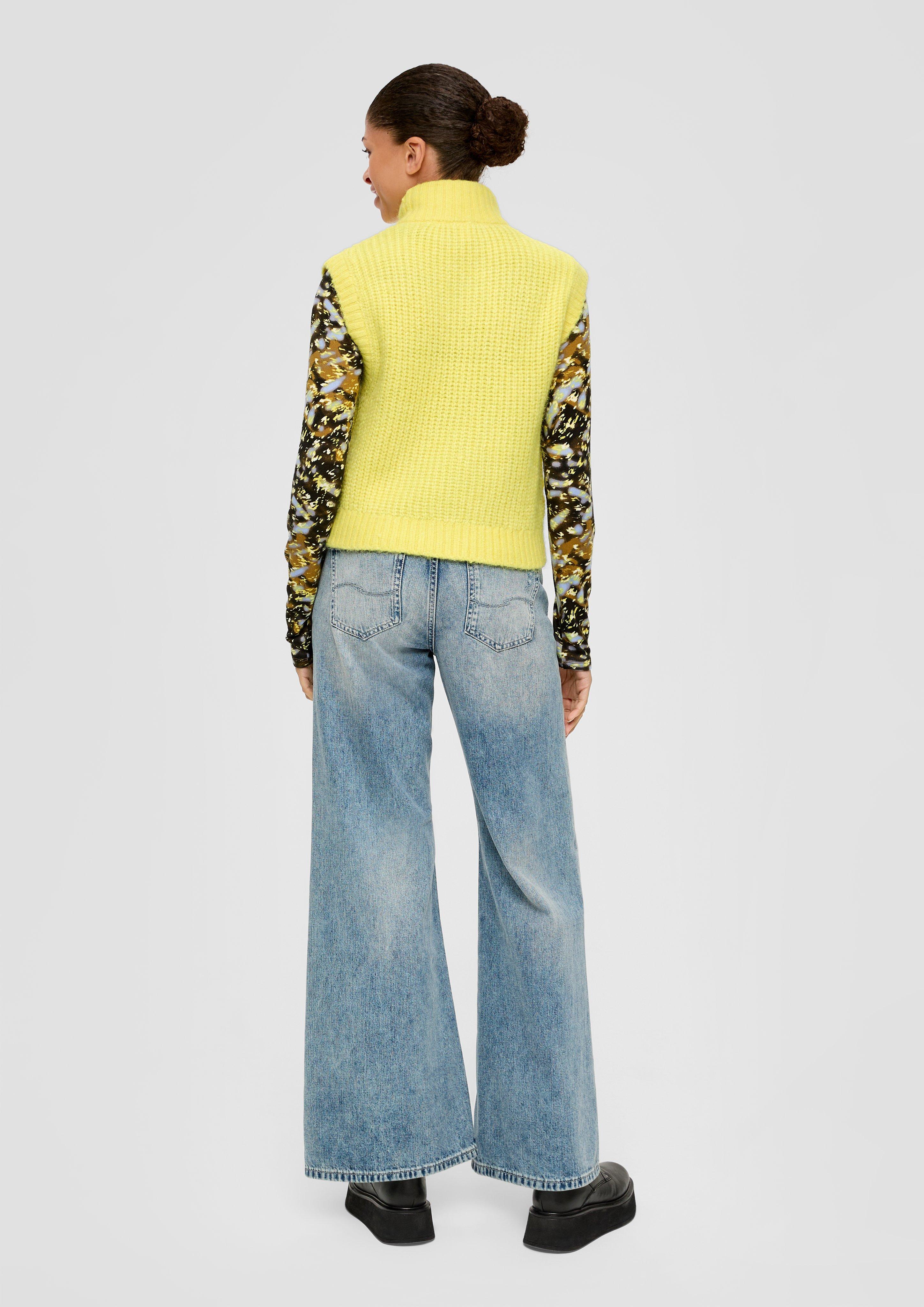 Sleeveless knitted jumper in 