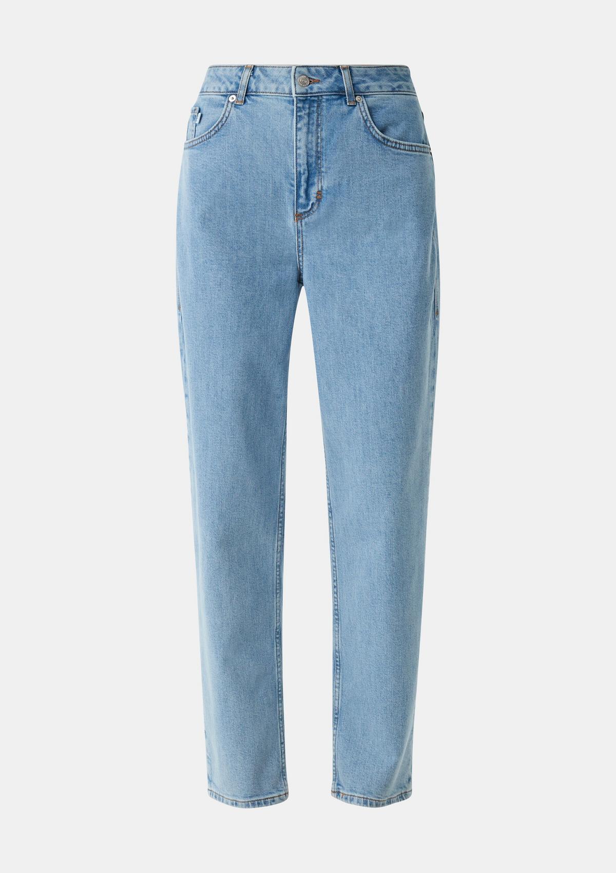 comma Mom fit: jeans with a slim leg