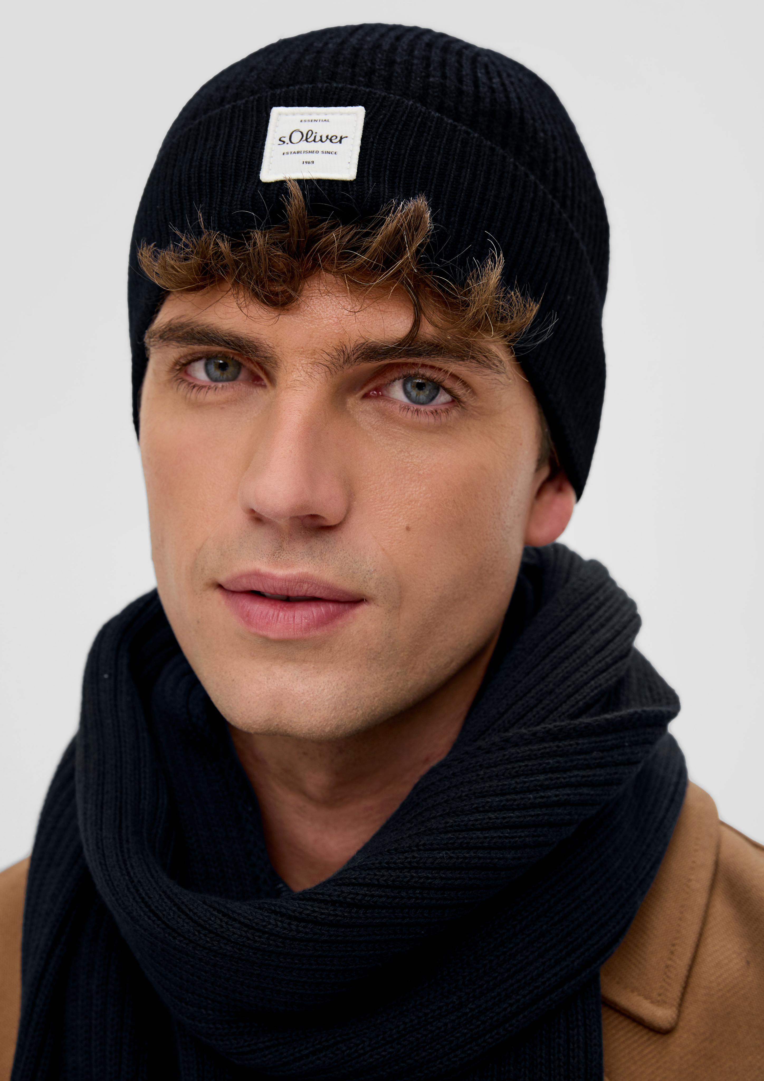 s.Oliver Strickmütze aus Merinowolle