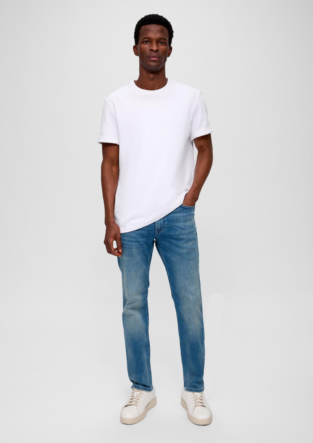 s.Oliver Jeans Keith / Slim Fit / Mid Rise / Straight Leg / Label Patch