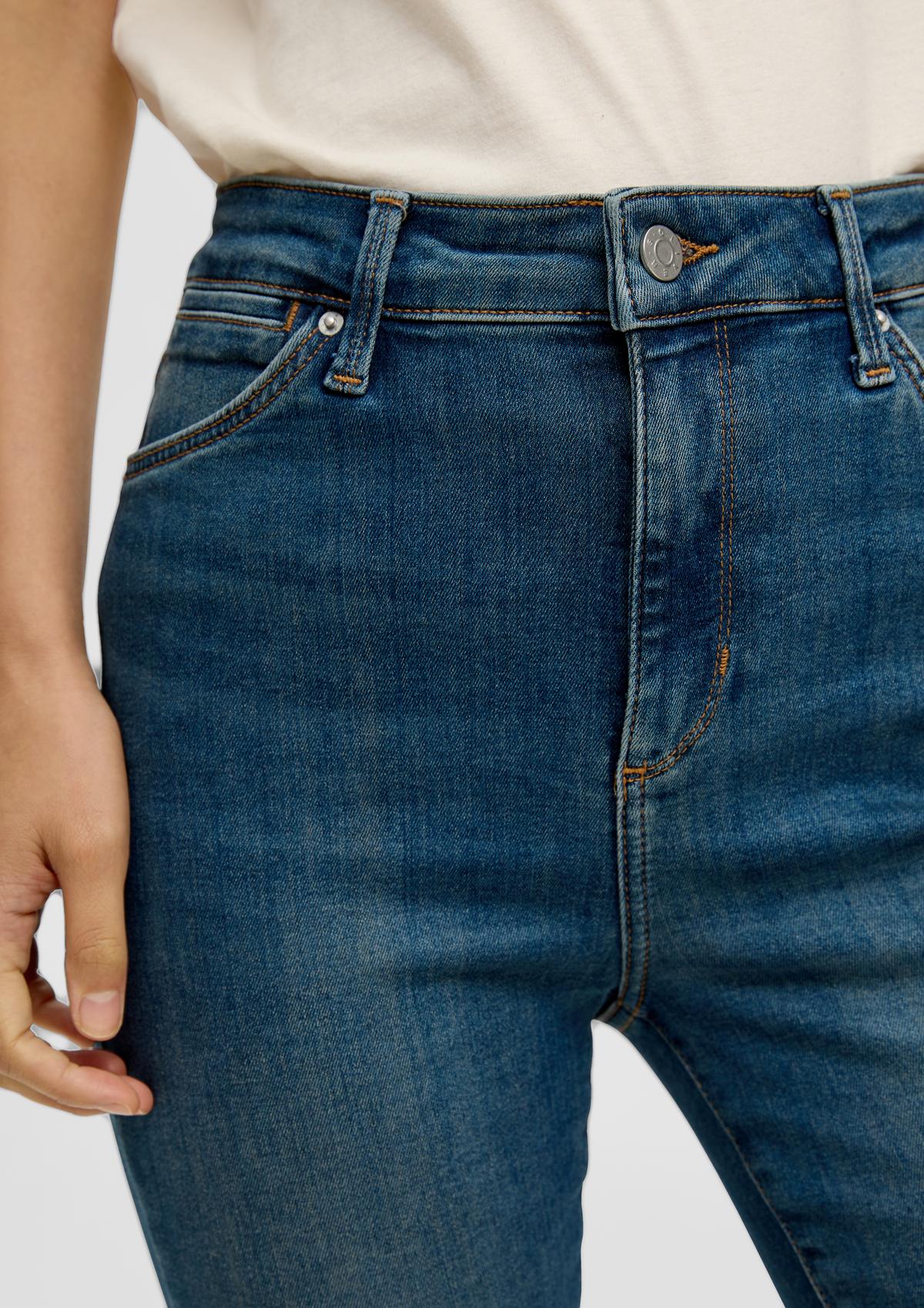 s.Oliver Skinny: džínsy so spraným efektom