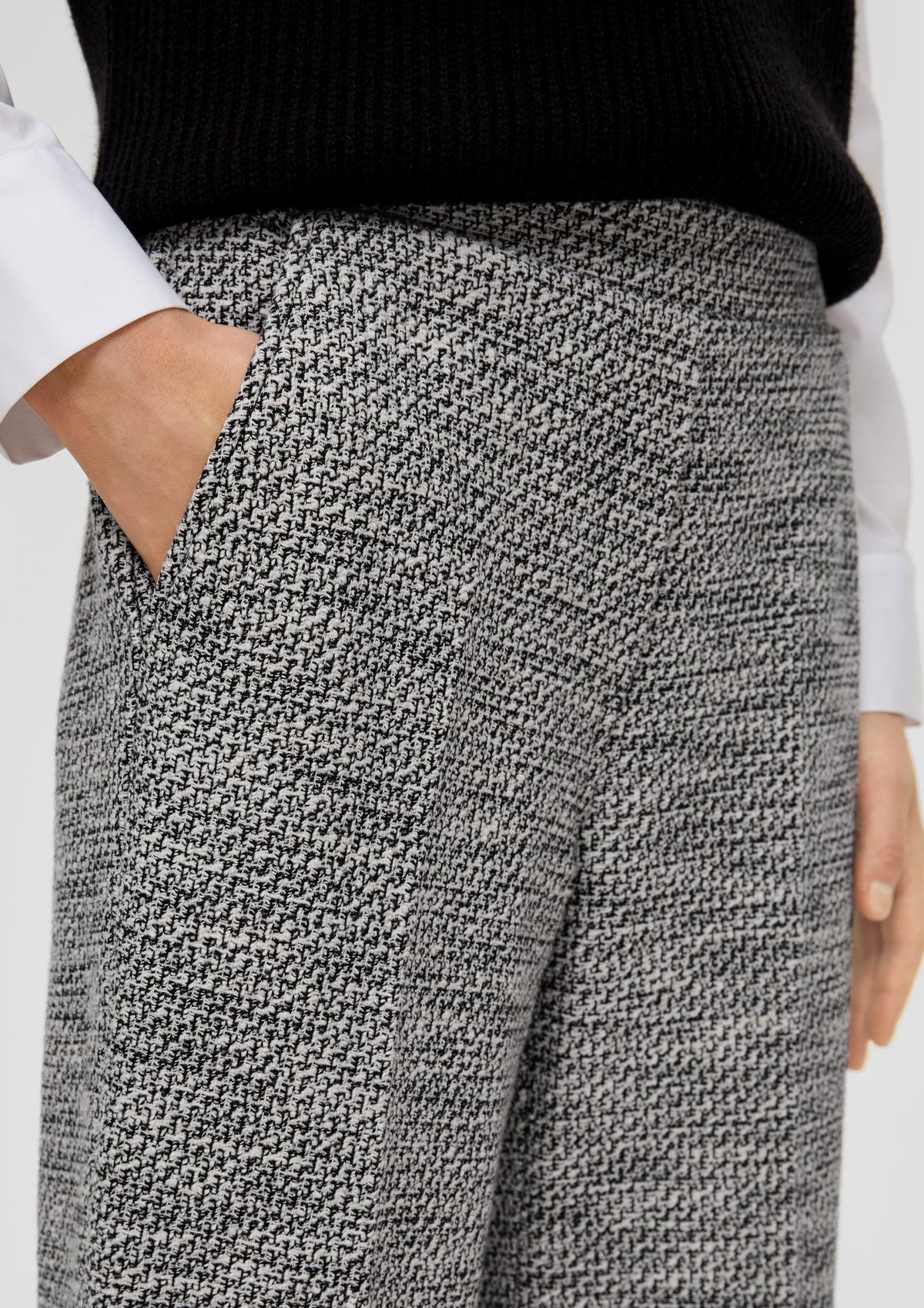 s.Oliver Regular fit: culottes with a patterned texture