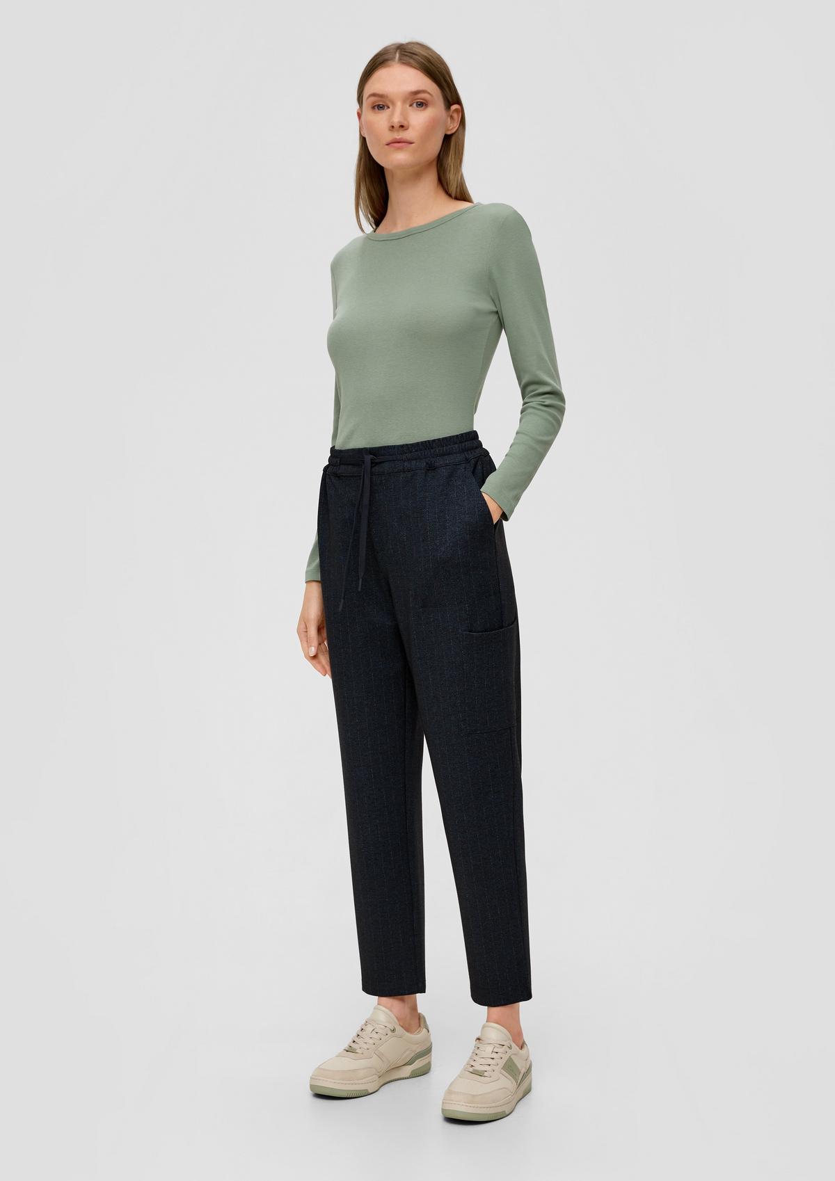 Relaxed fit: viscose blend trousers