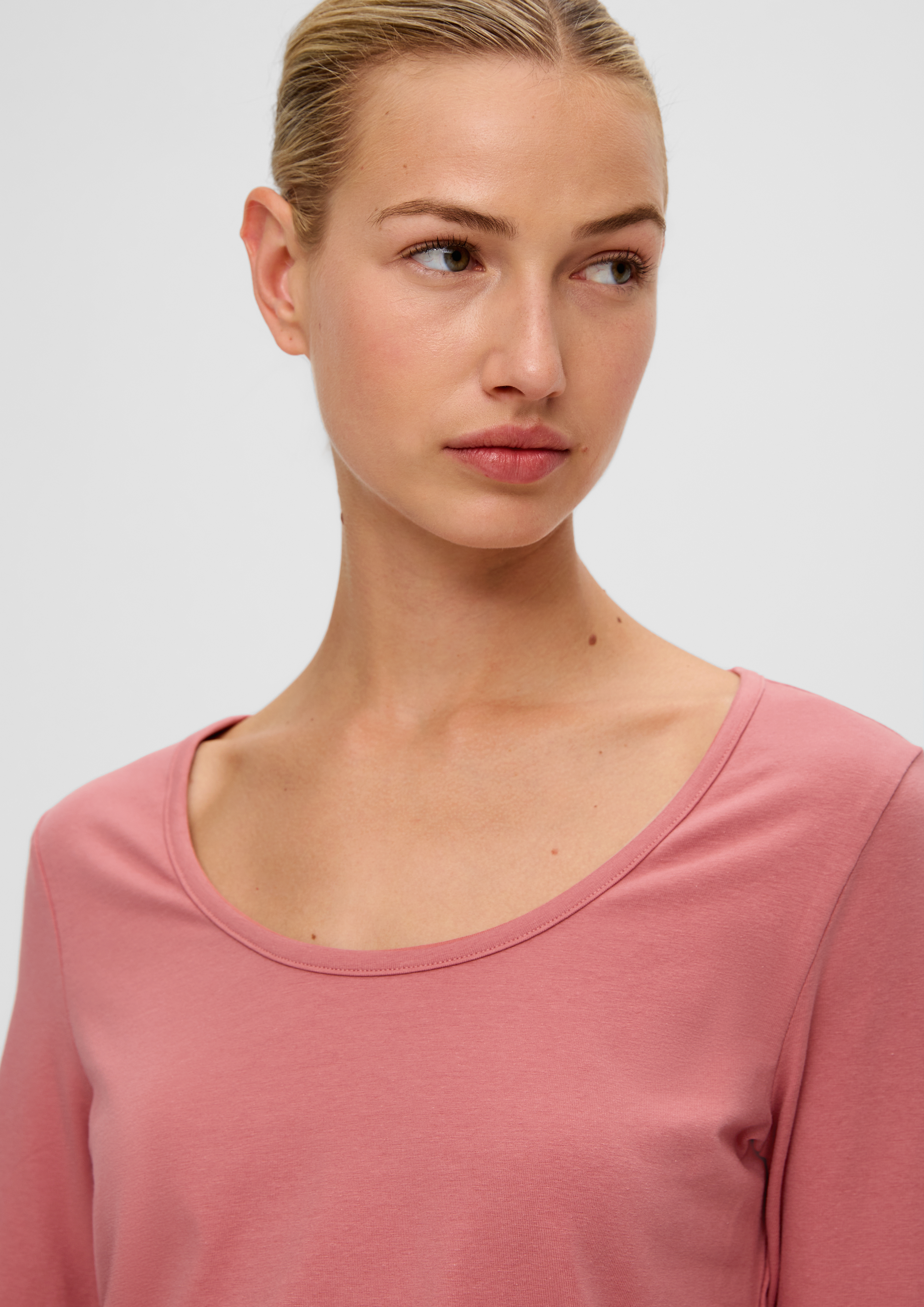 T-Shirt in 2074, 7210 & 5959