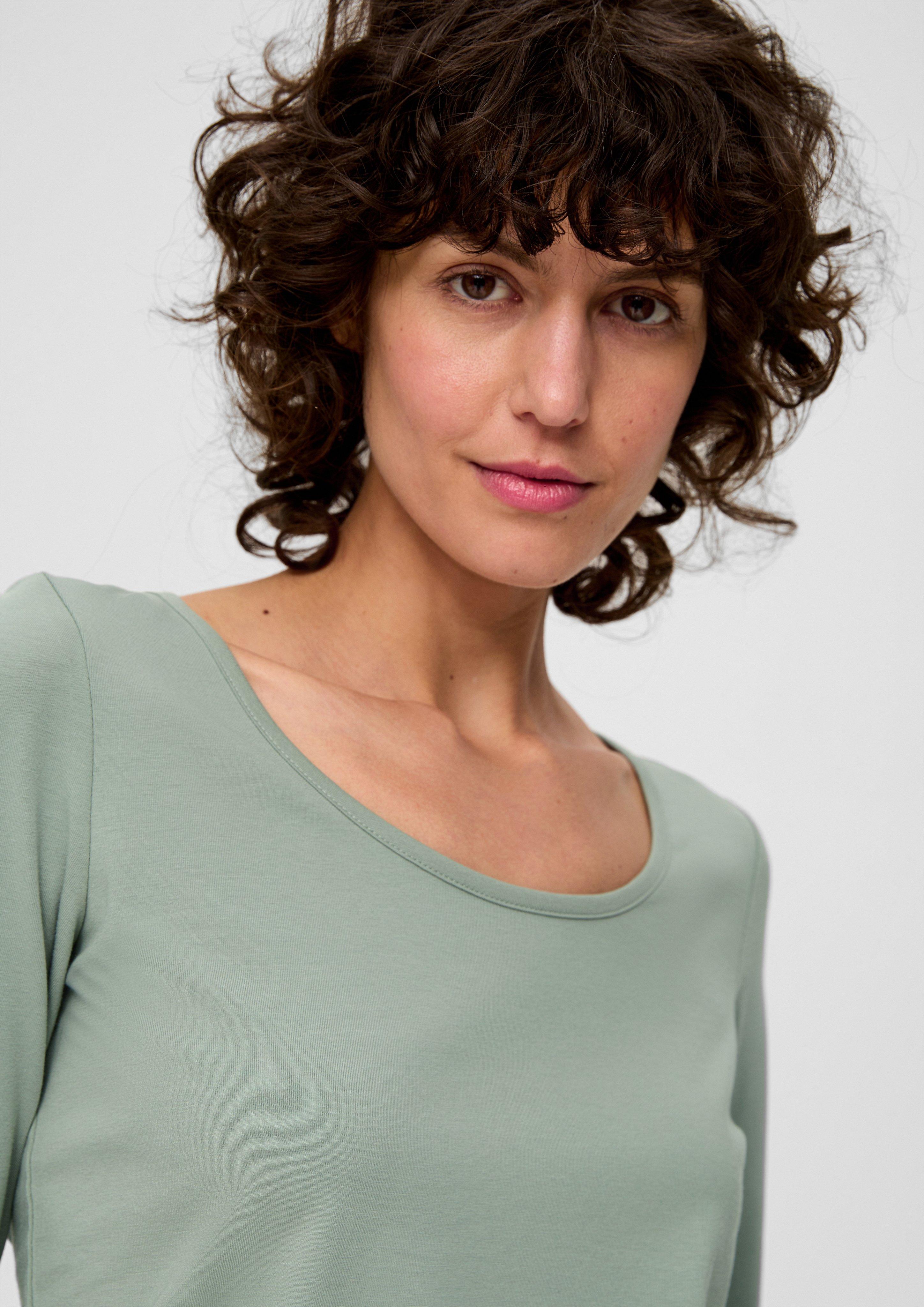 T-shirt in 7210, 2074 & 5959