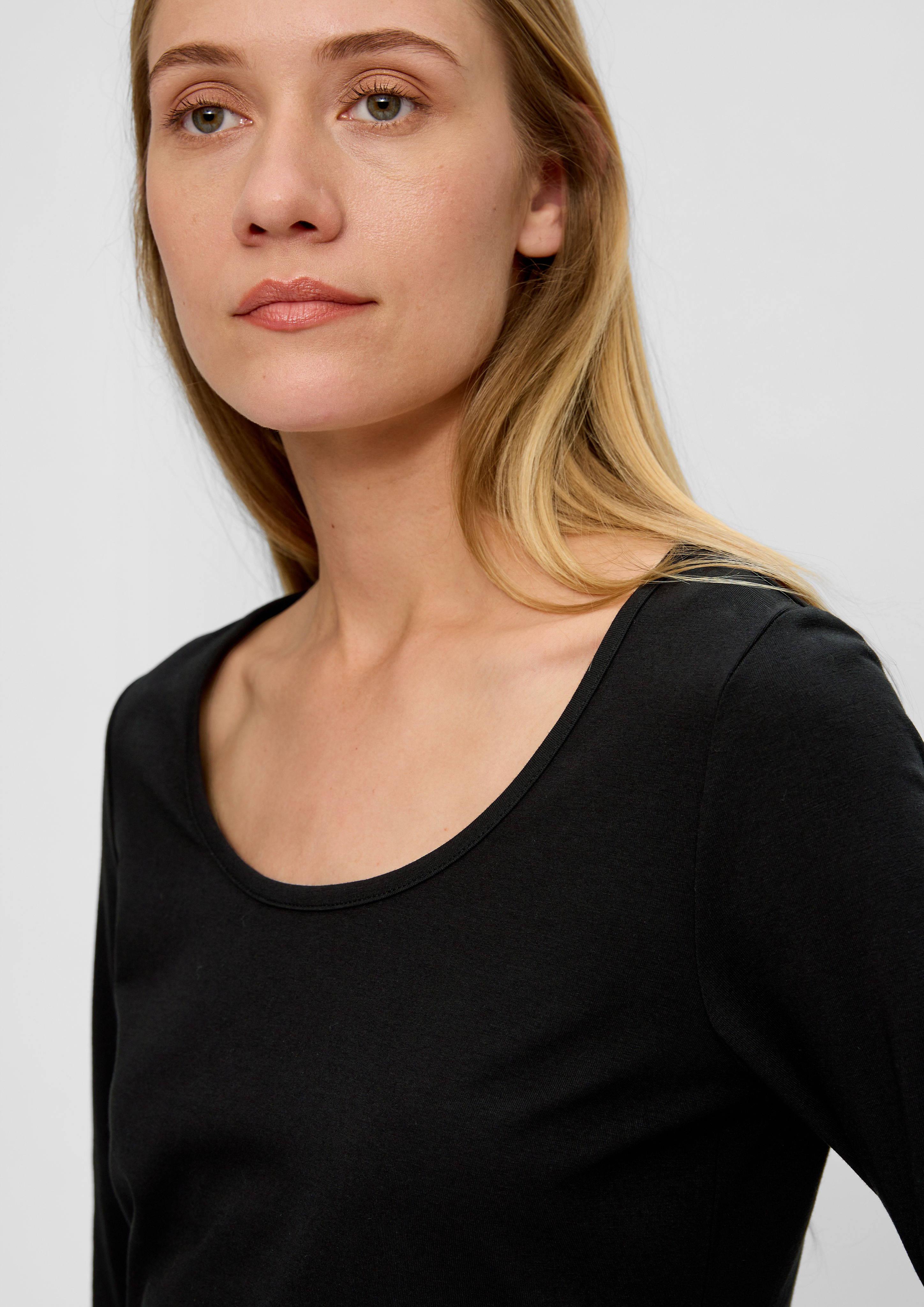 T-shirt in 9999, 7210, 2074 & 5959