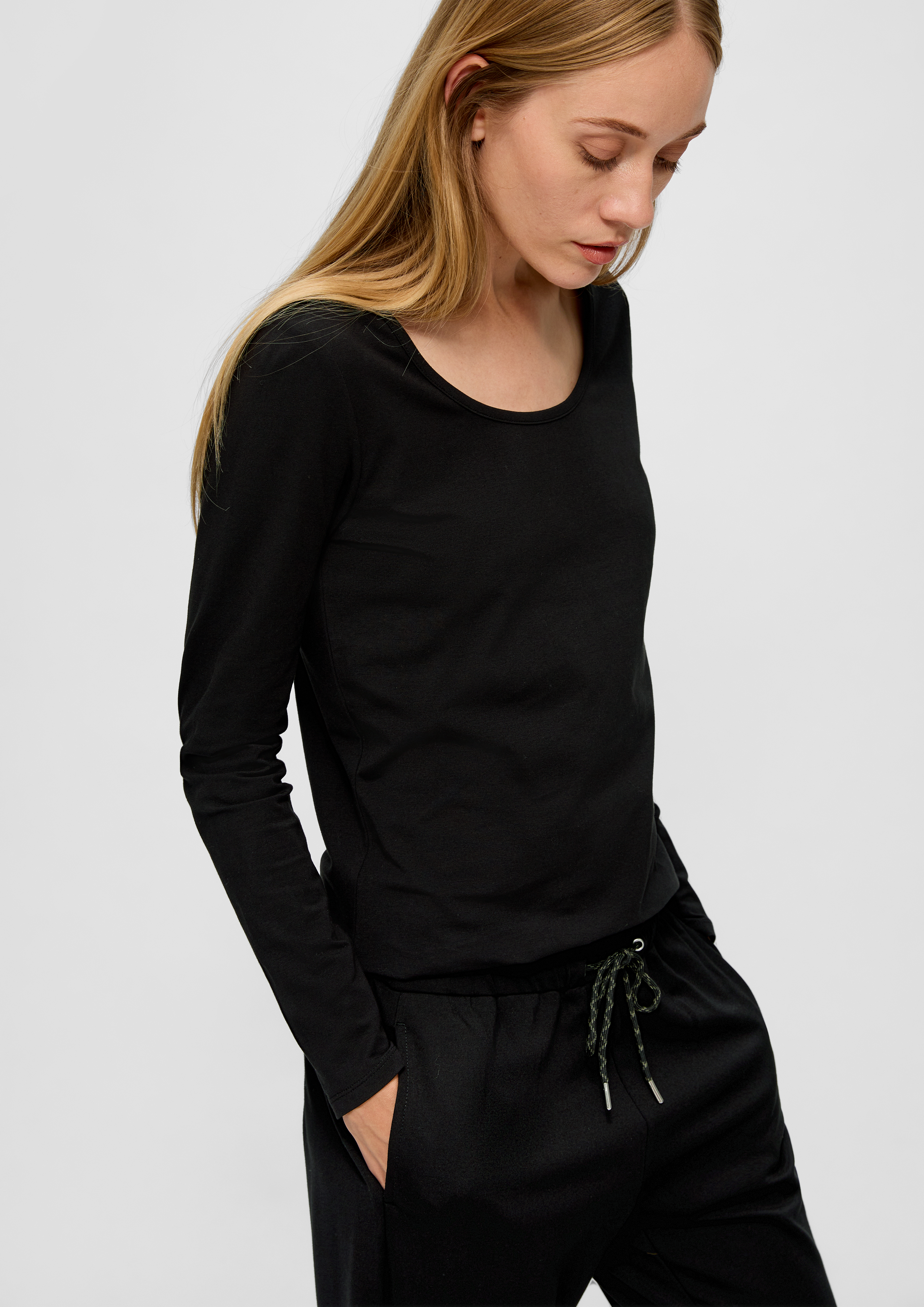 T-shirt in 9999, 7210, 2074 & 5959