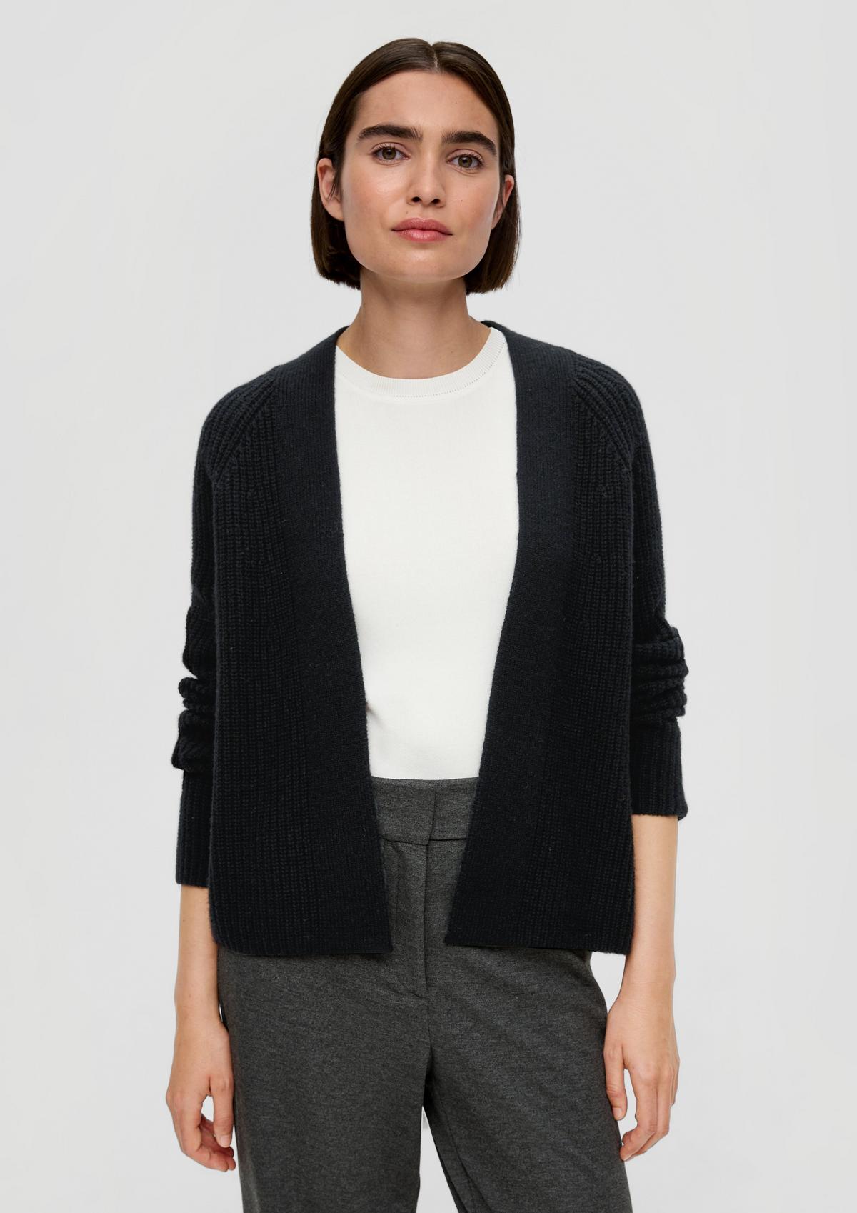 s.Oliver Cropped cardigan in a wool blend