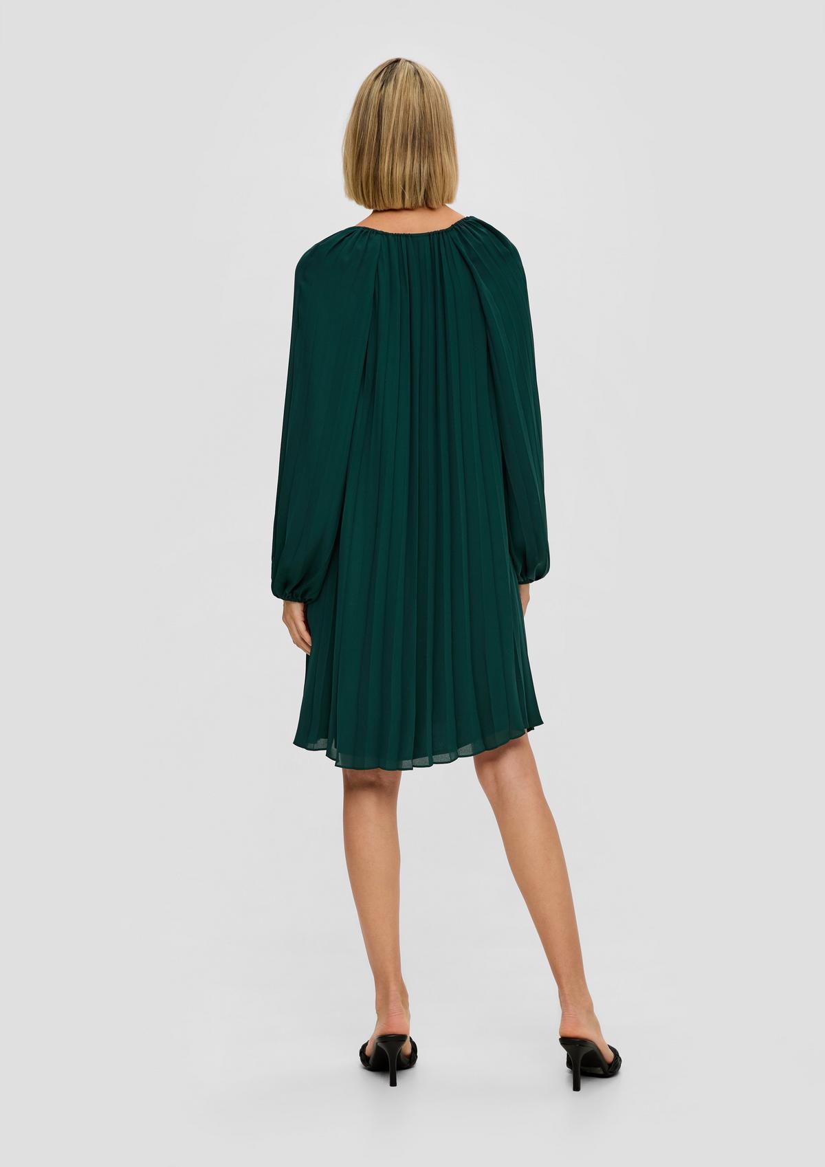 s.Oliver Short pleated dress