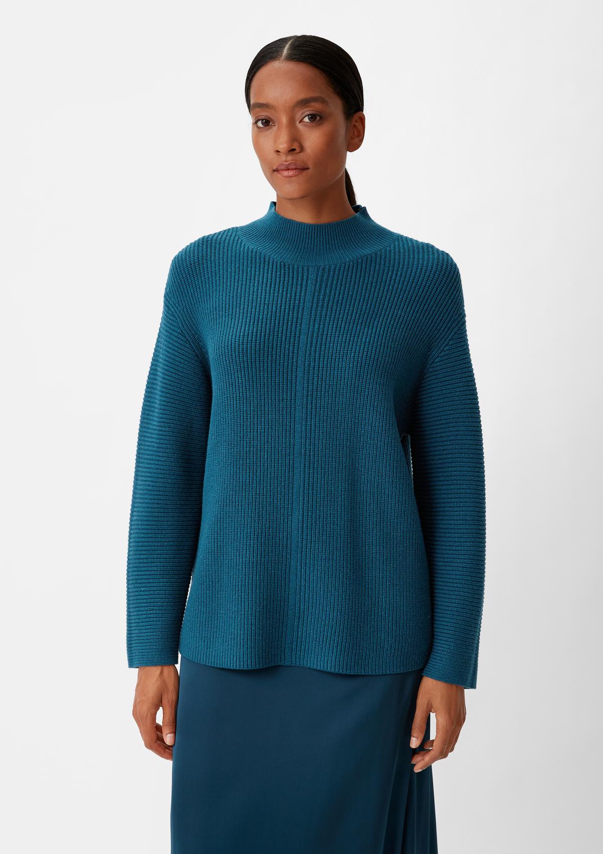 Knitted jumper in a viscose blend