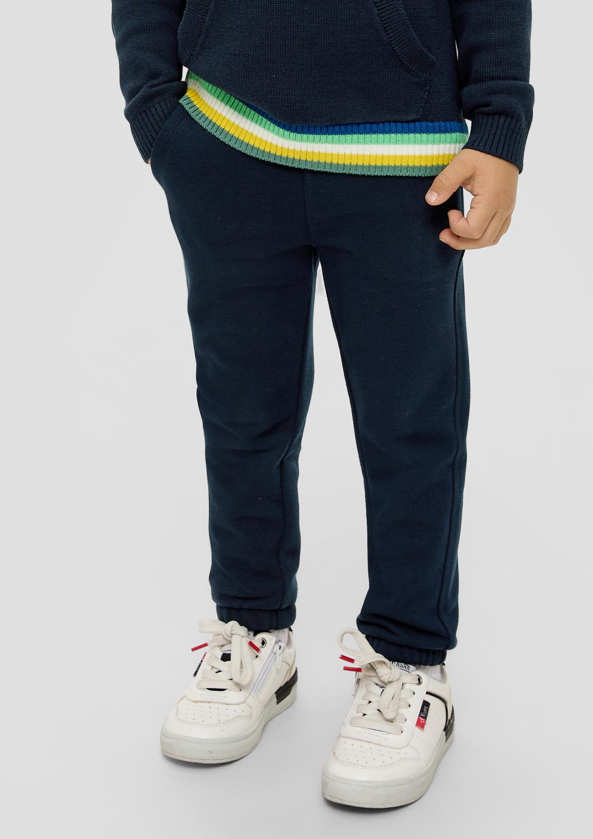 Regular: teplákové kalhoty s žebrovým pasem