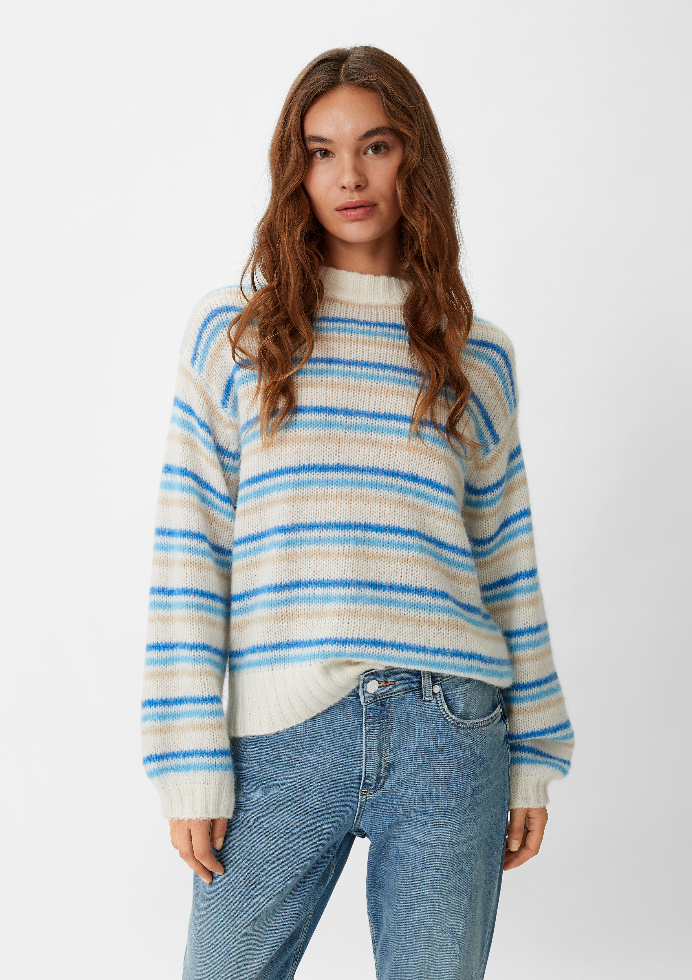 Striped knitted jumper in an alpaca blend - white | Comma