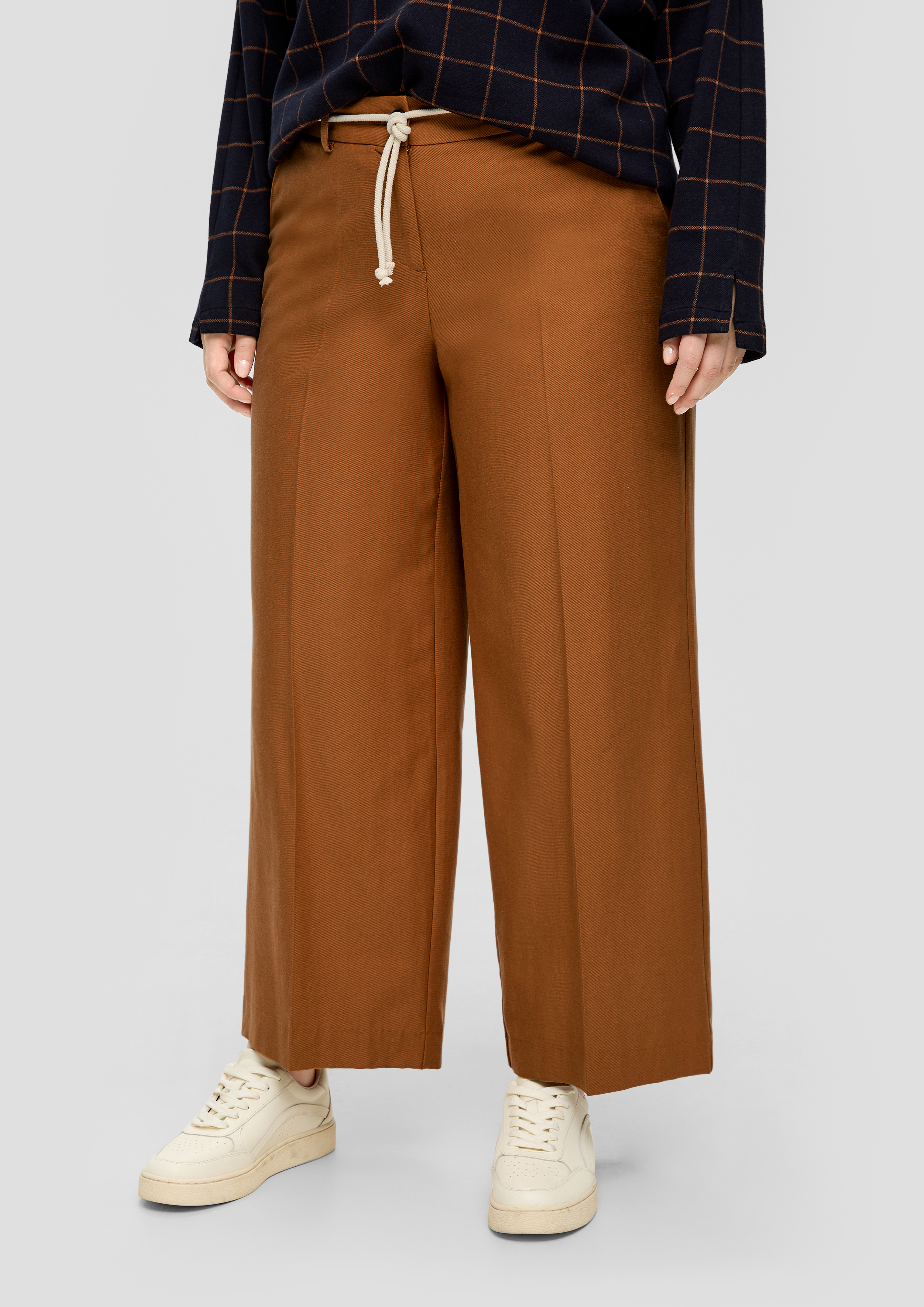 Trousers in 
