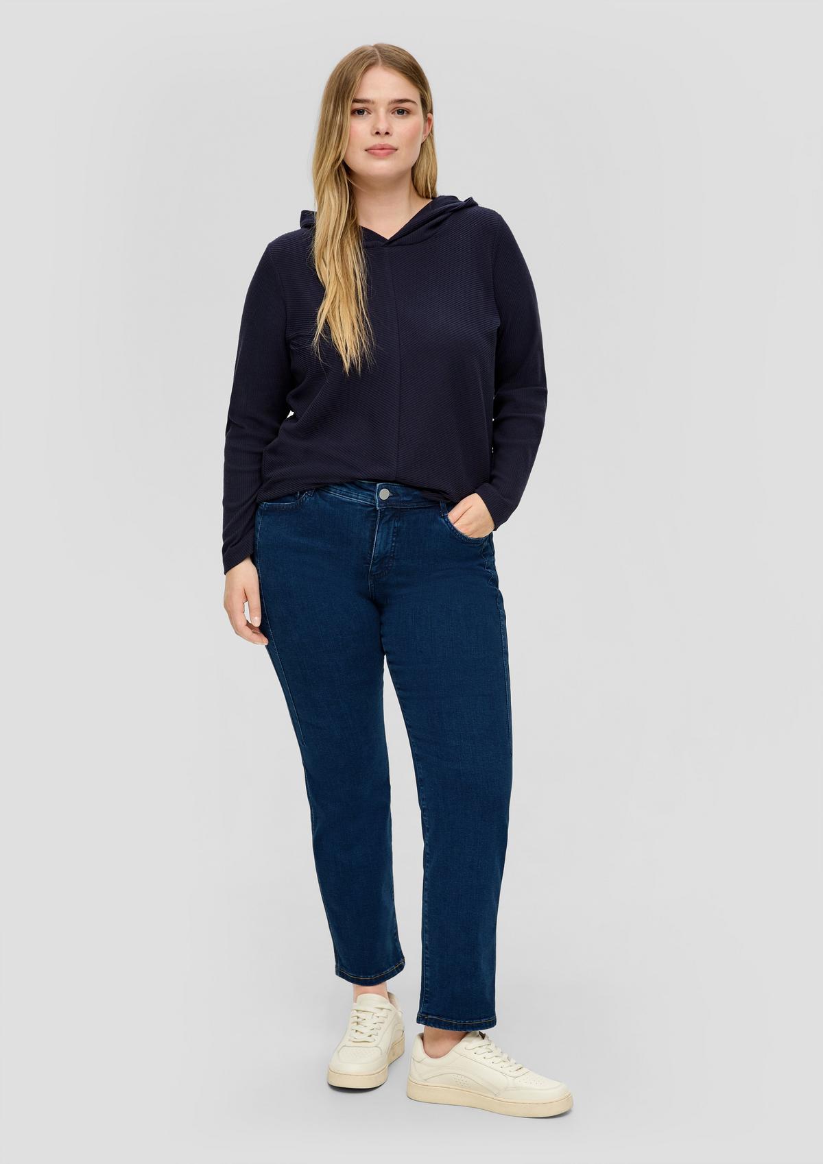 s.Oliver Jeans / curvy fit / mid rise / straight leg