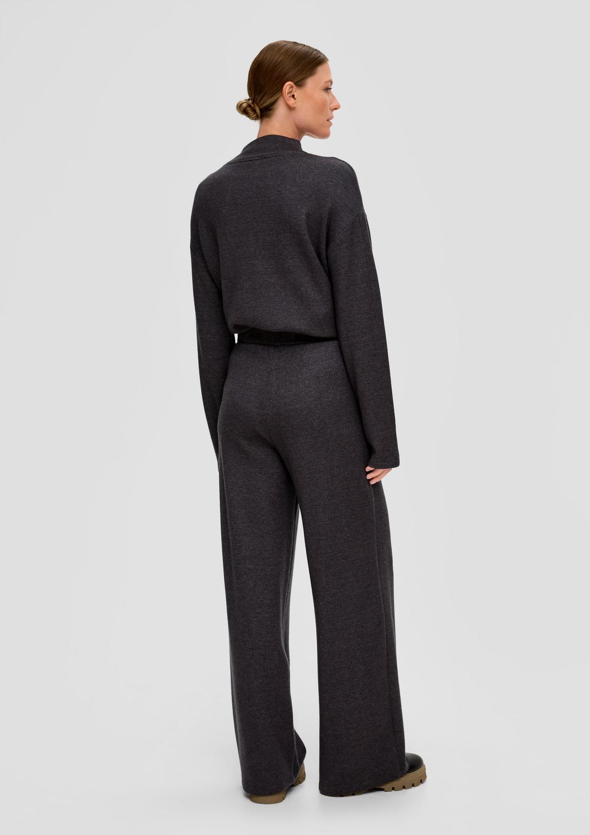 s.Oliver Loose fit: Viscose blend trousers