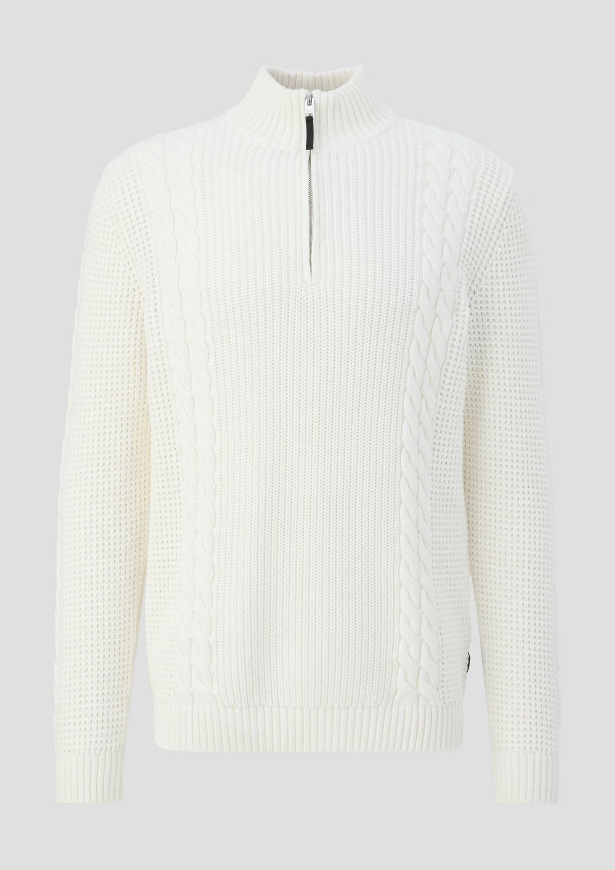 Sleeveless half-zip jumper with a cable knit pattern - ecru | s.Oliver