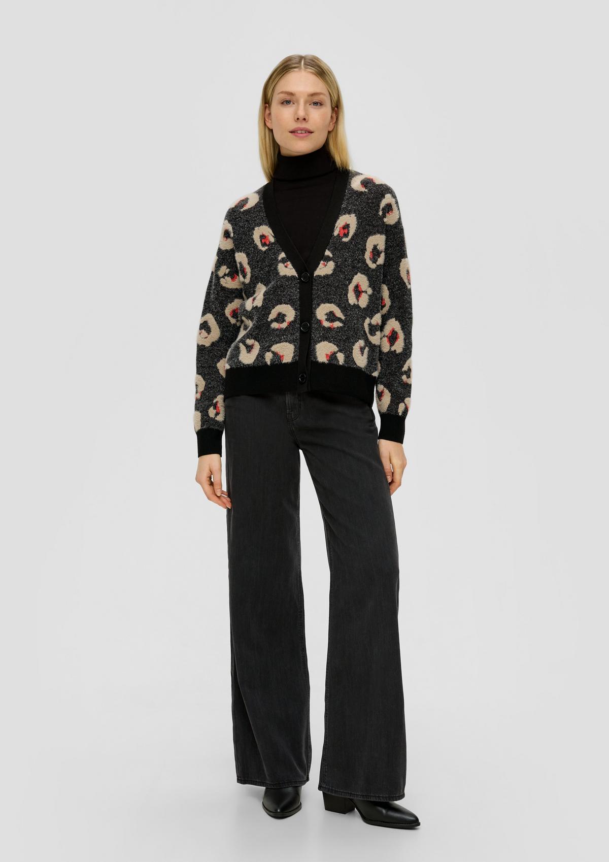 Cardigan with a leopard print pattern - black