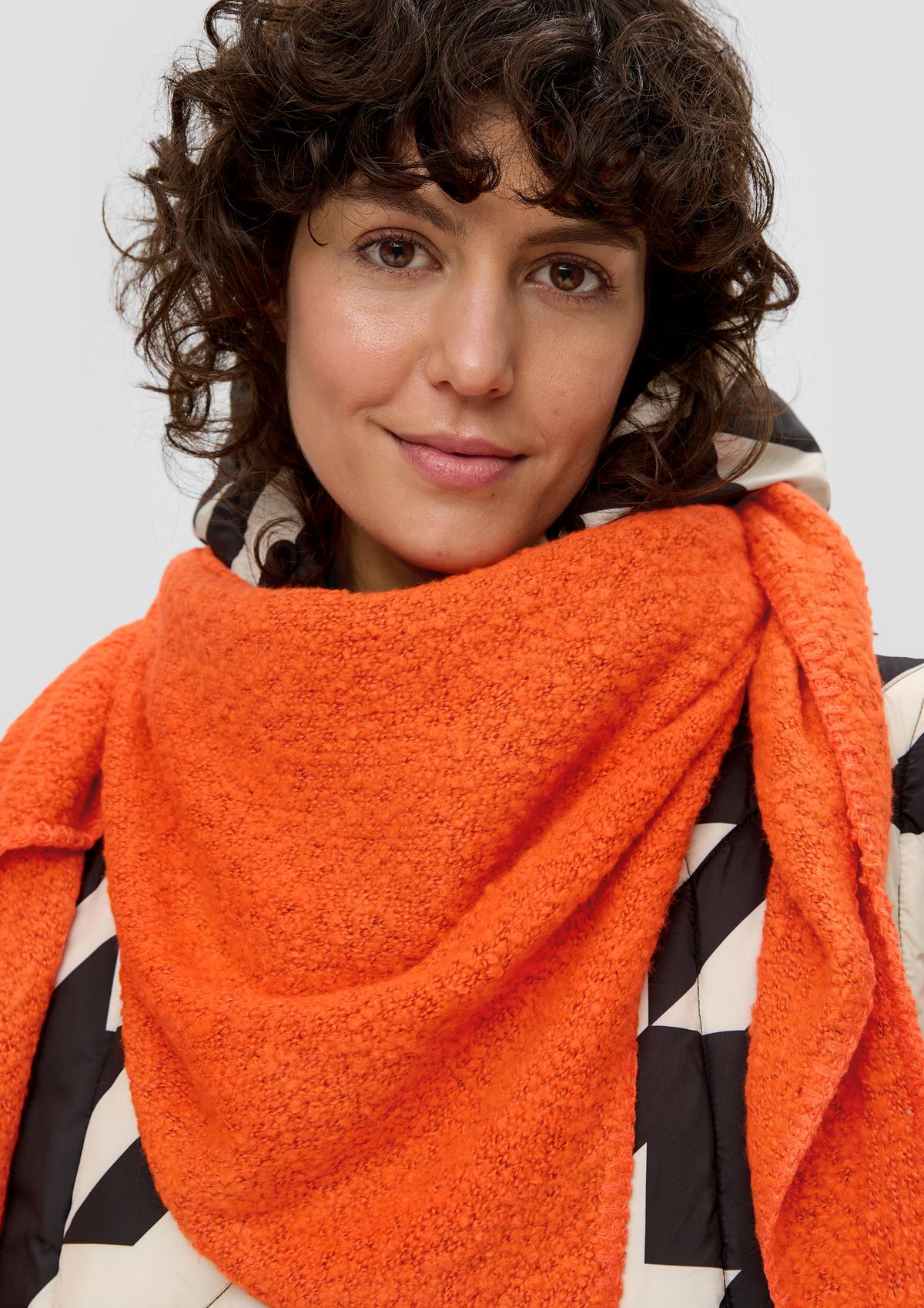 s.Oliver Triangular knit scarf