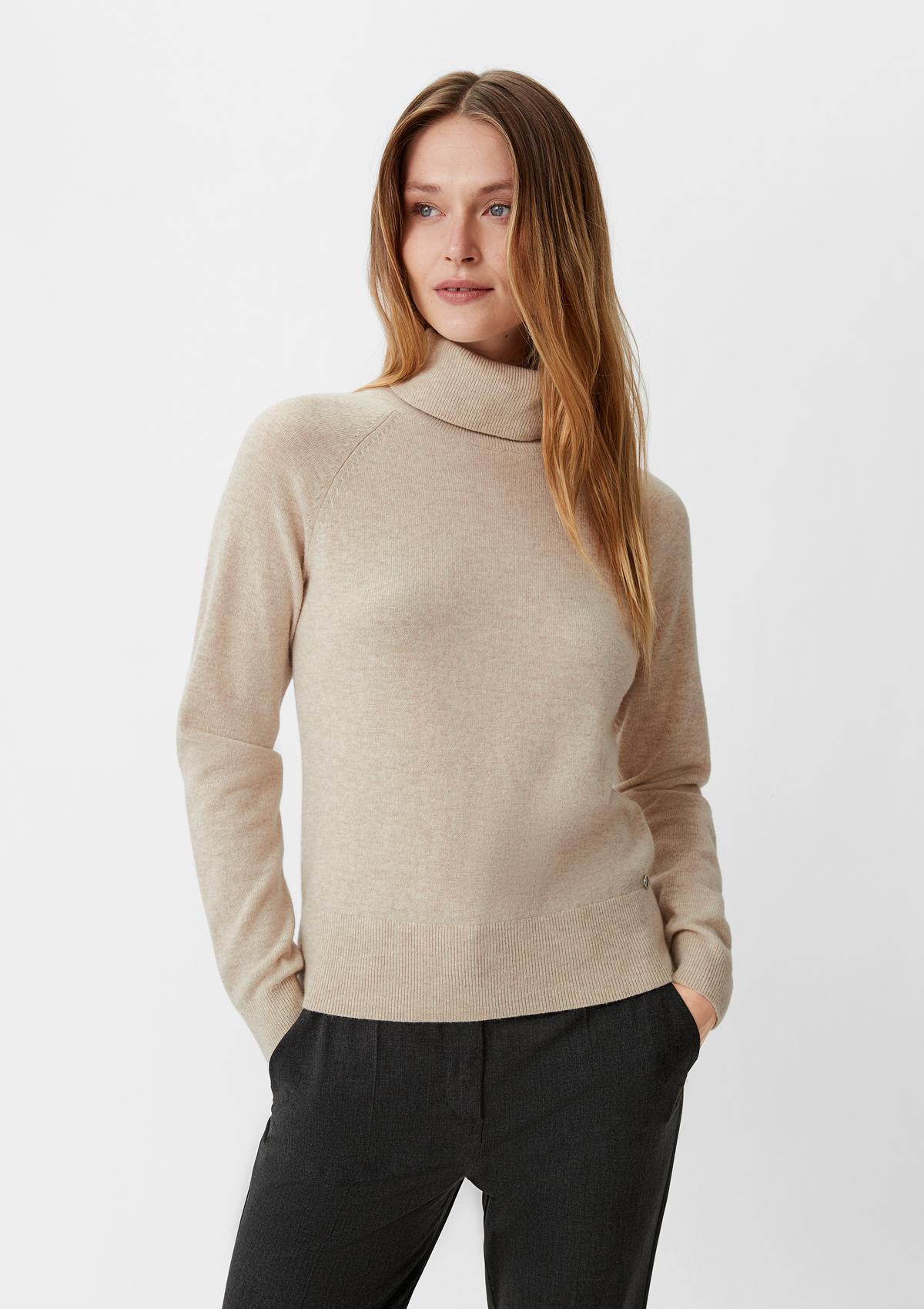 Knitted jumper in a wool blend
