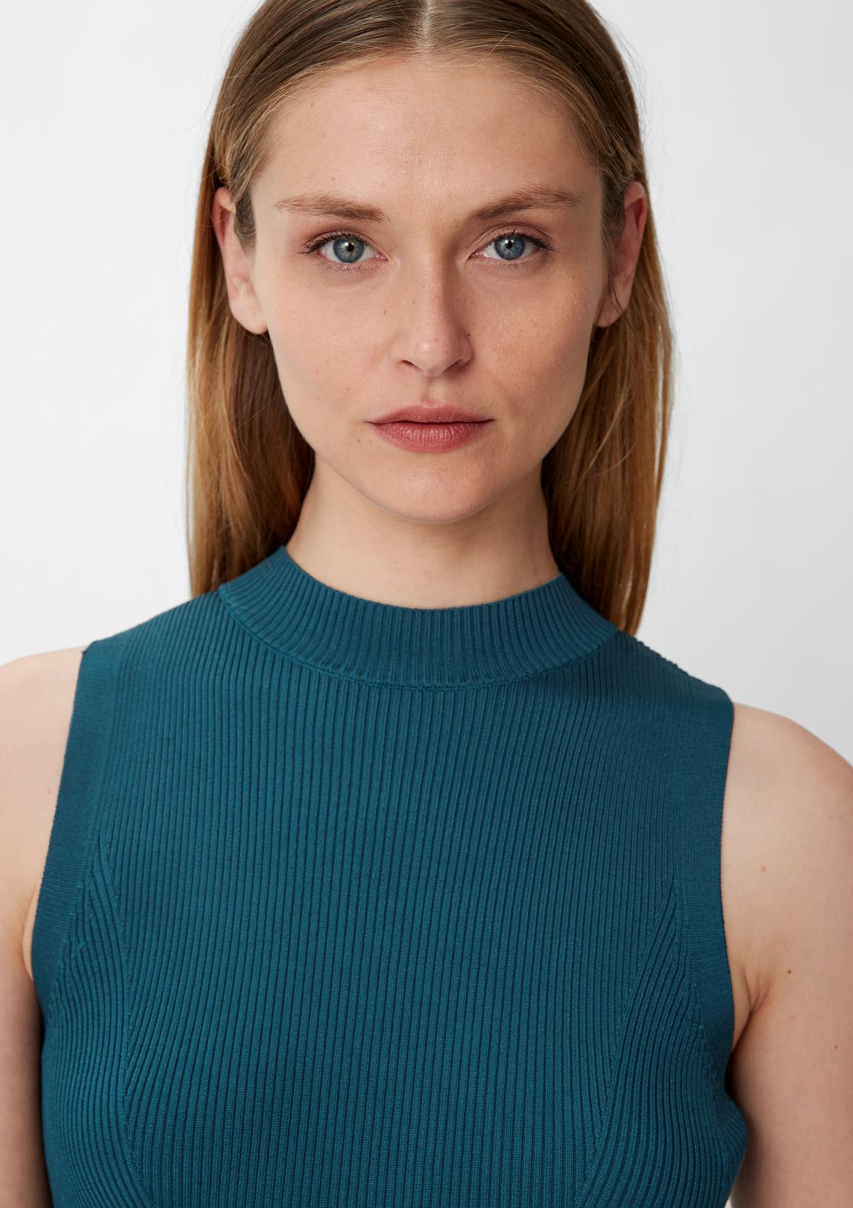 comma Knitted top with a ribbed texture
