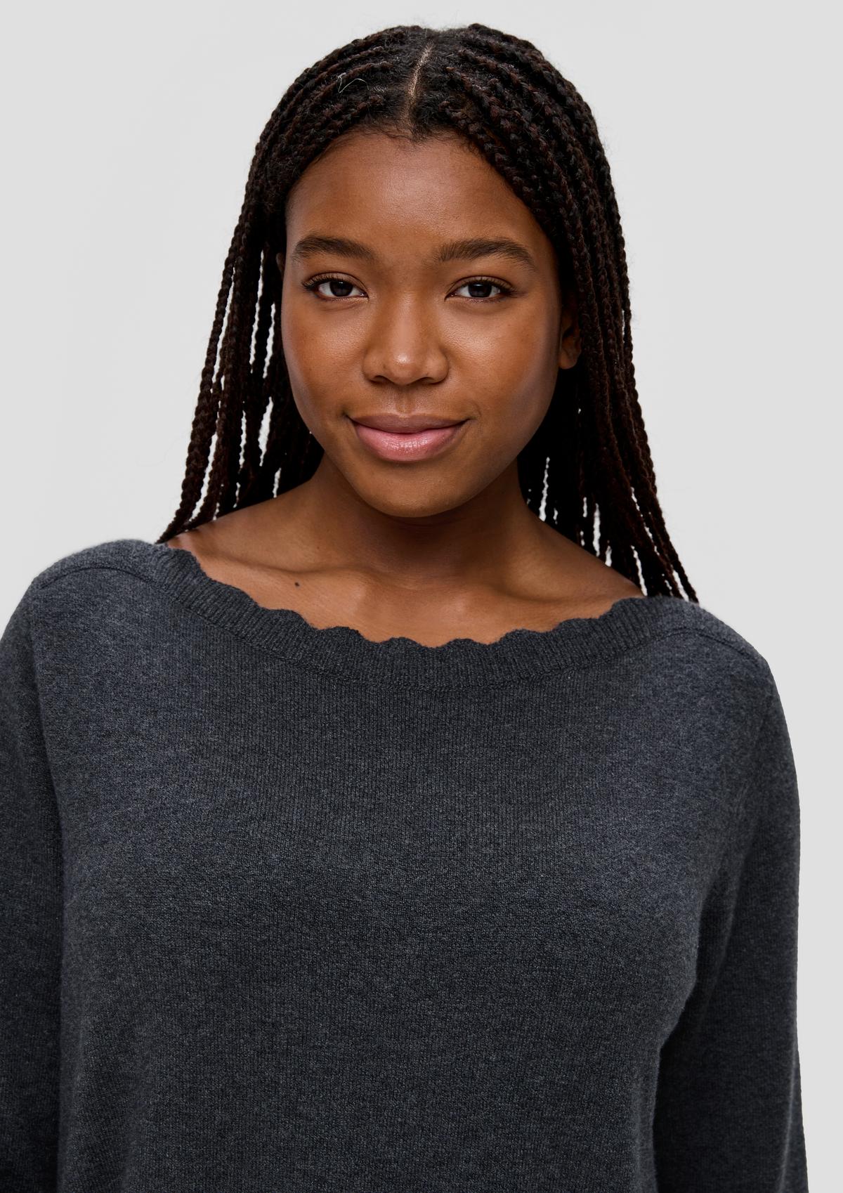 s.Oliver Knitted jumper with a wavy neckline