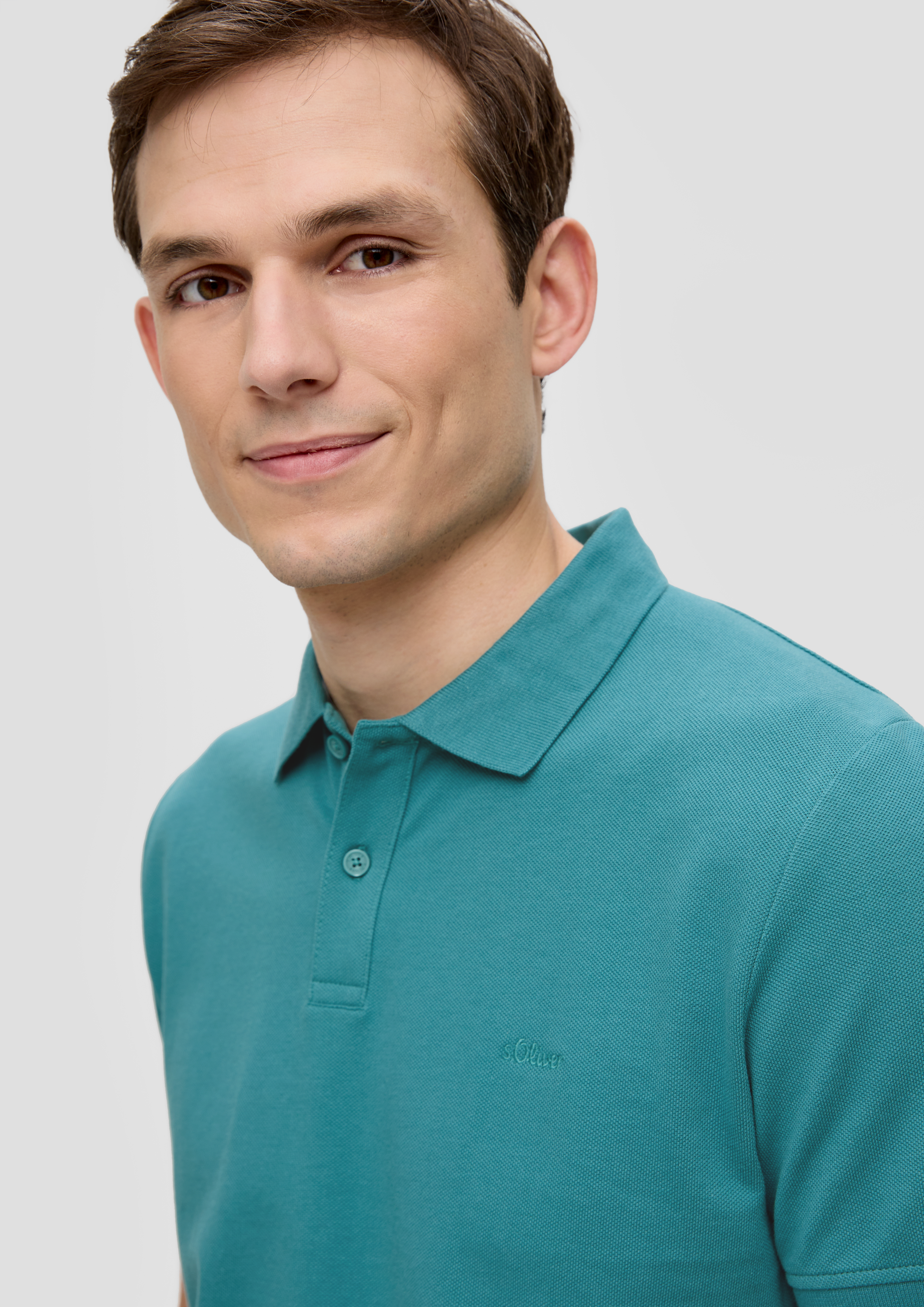 Poloshirt in 6565, 9500, 7940, 9999, 5978, 0100, 9581, 7652, 5620, 5402, 6040, 3160, 8483, 1210, 6045, 7595, 6259 & 3556