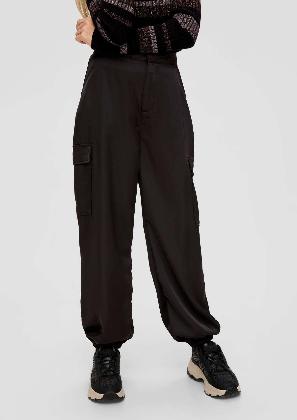 Loose fit: satin parachute trousers