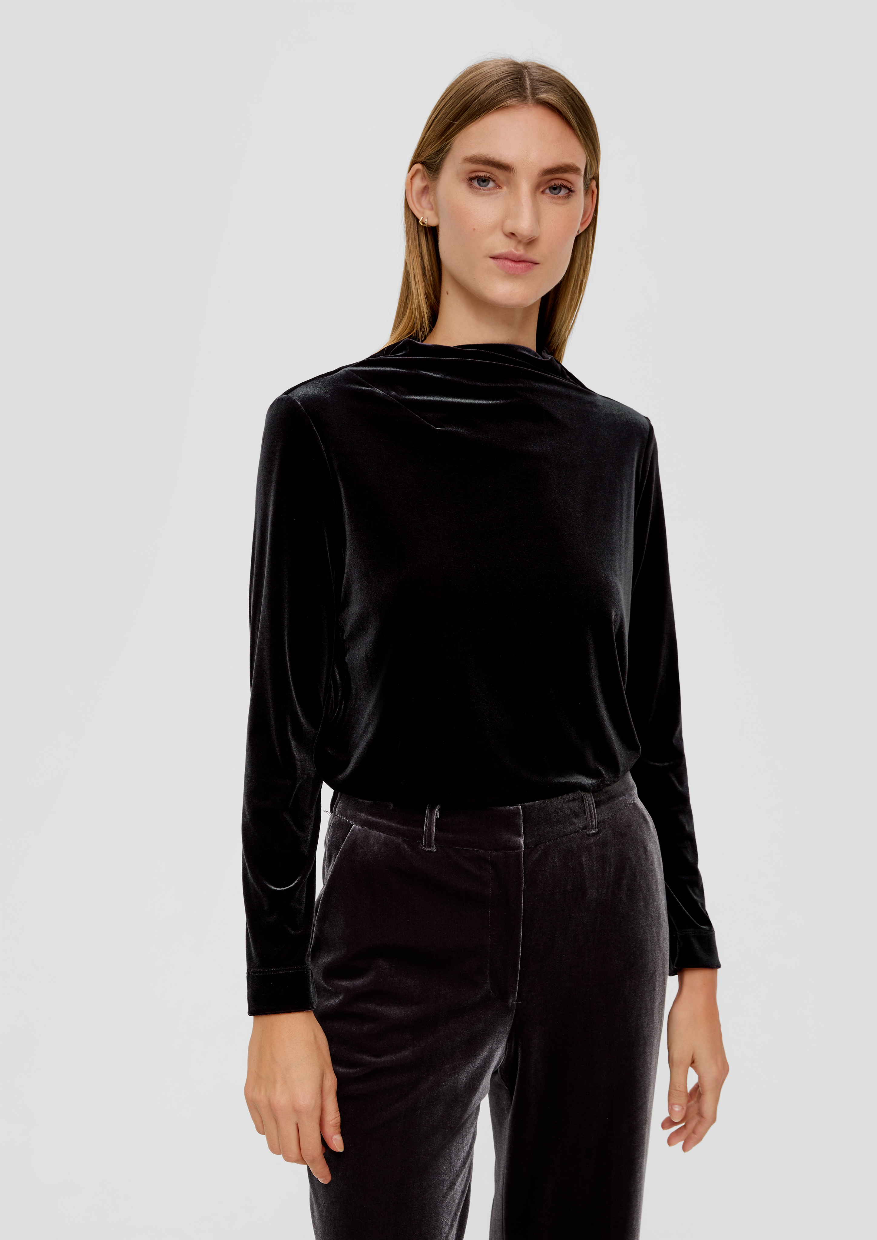 Crushed velvet outlet turtleneck