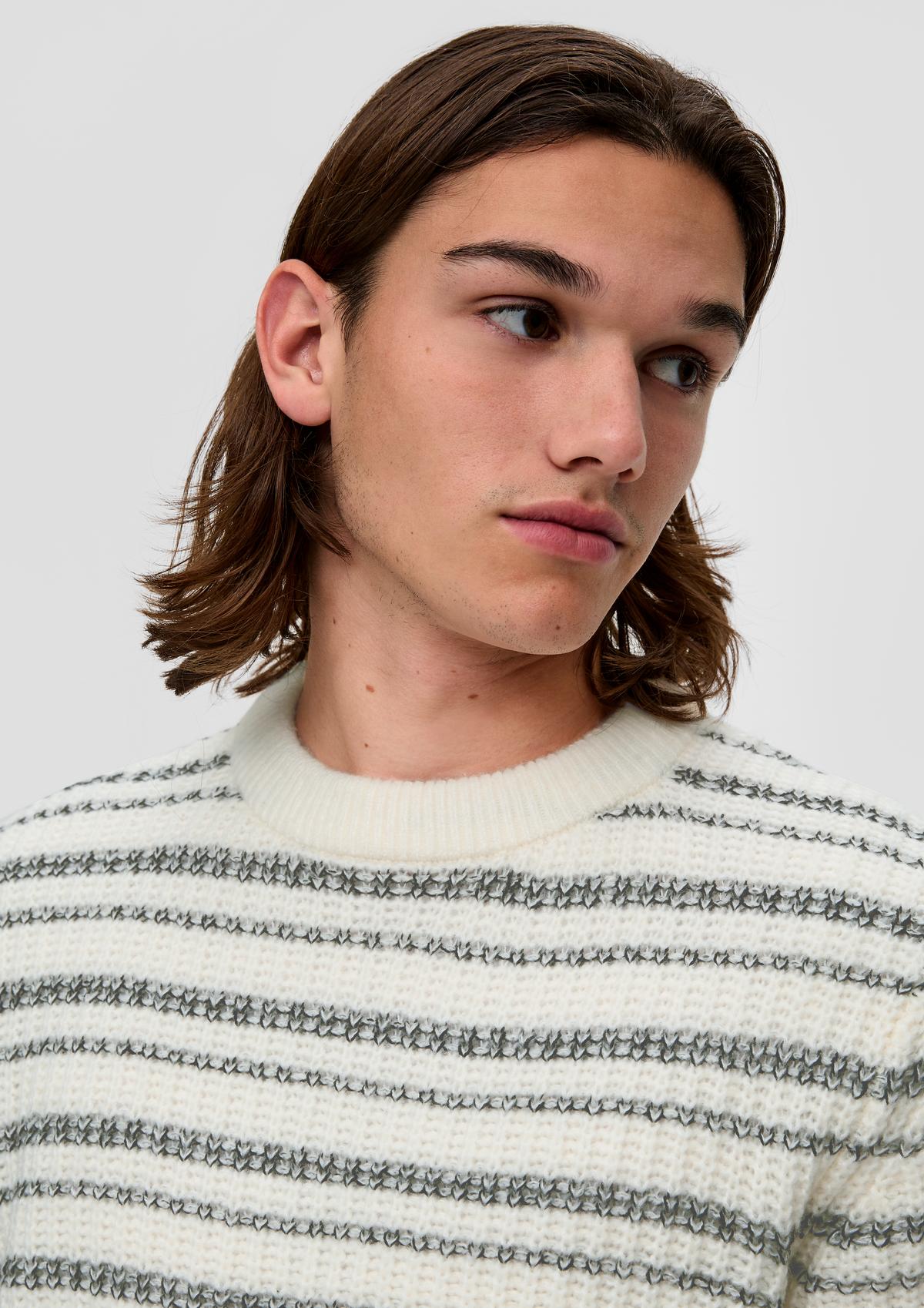 s.Oliver Pleten pulover z rebrasto teksturo
