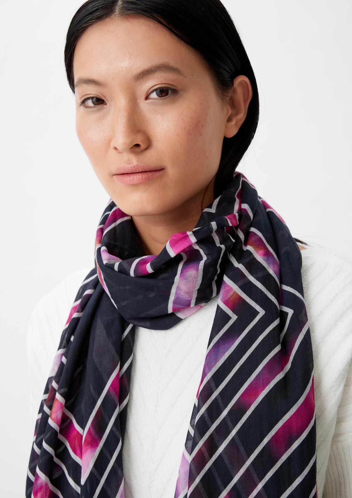 comma Scarf with an all-over print