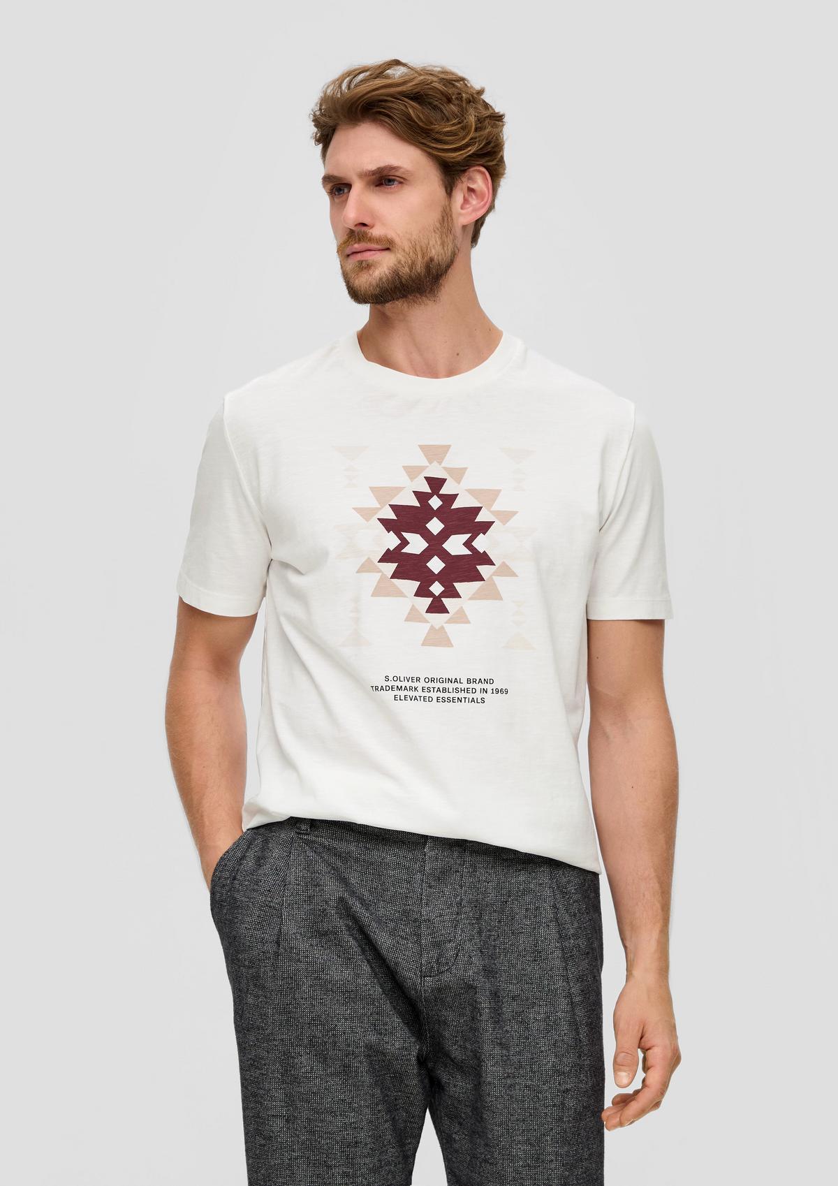 T-shirt with a rolled hem - white