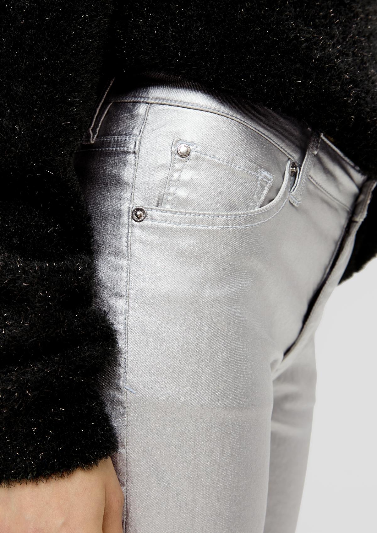 s.Oliver Jeans hlače Karolin/kroj Regular Fit/Mid Rise/ravne hlačnice/kovinski videz