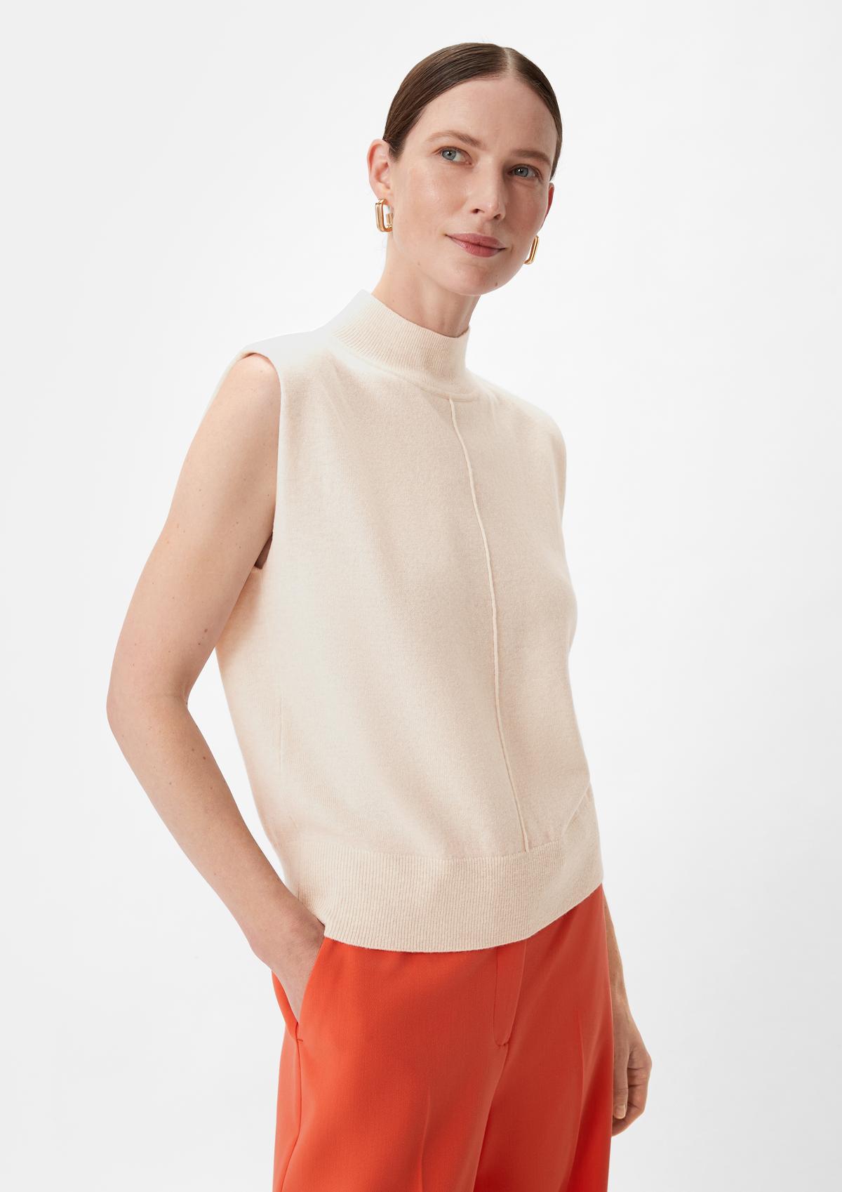 Sleeveless knitted jumper with cashmere