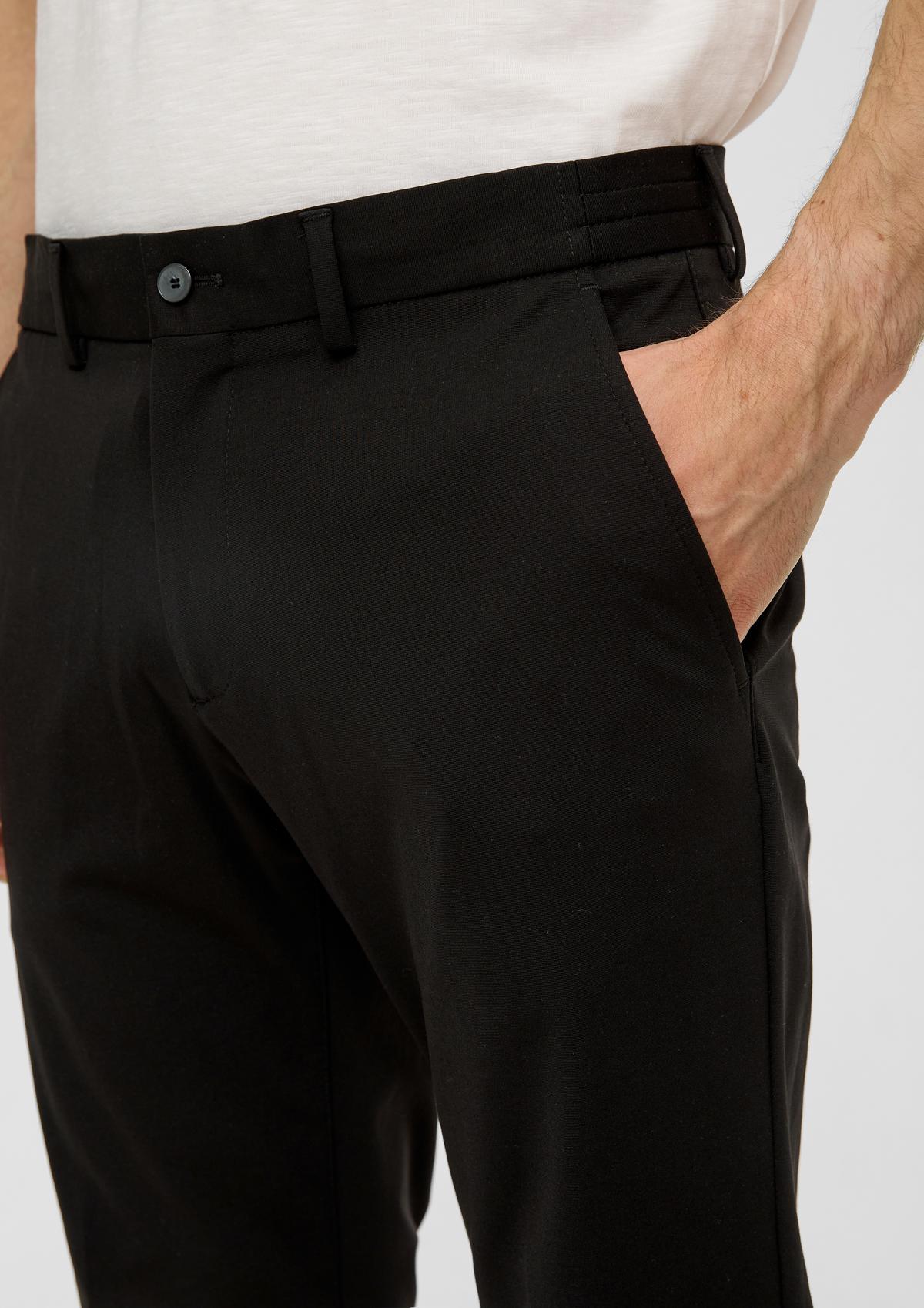 s.Oliver Slim: oblekové joggingové kalhoty