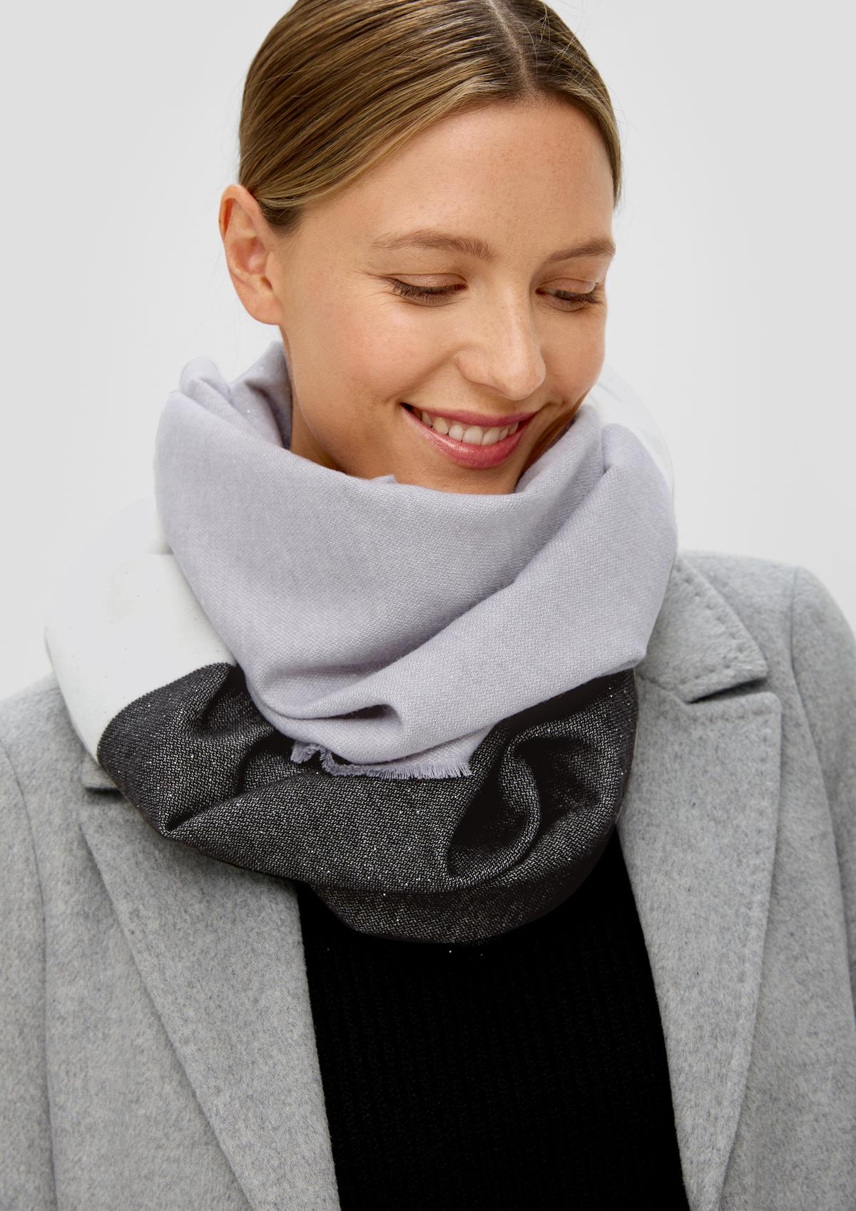 black details Snood with - glitter