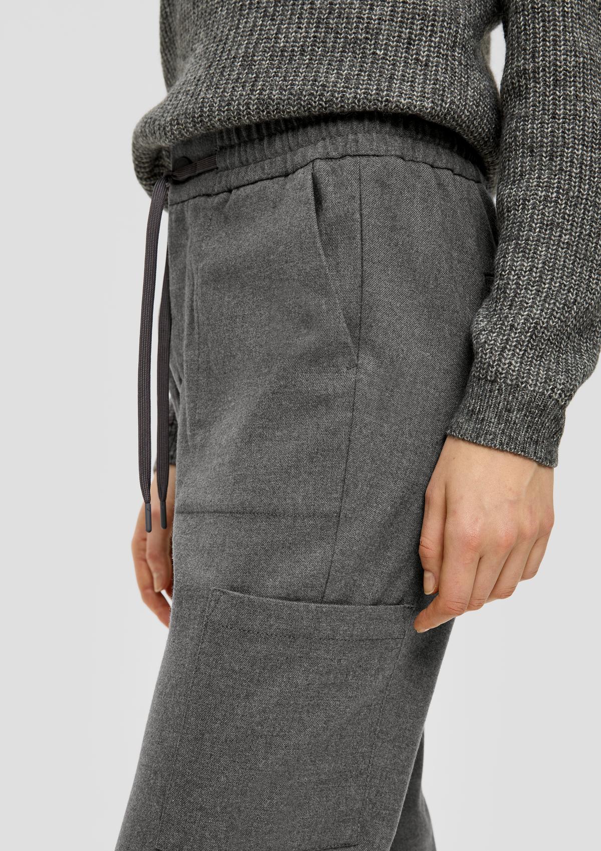 s.Oliver Relaxed: keprové kalhoty se zužujícími se nohavicemi