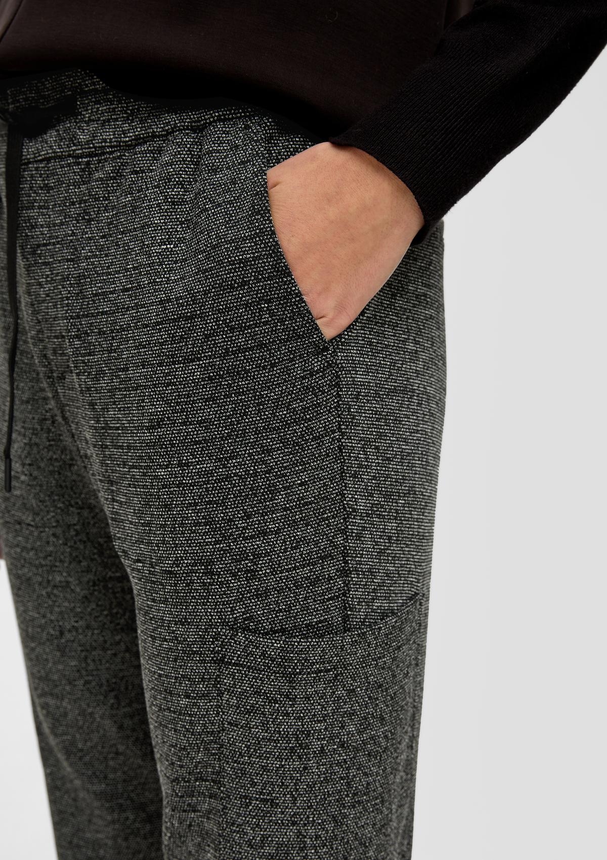 s.Oliver Relaxed: joggingové kalhoty ze směsi s viskózou