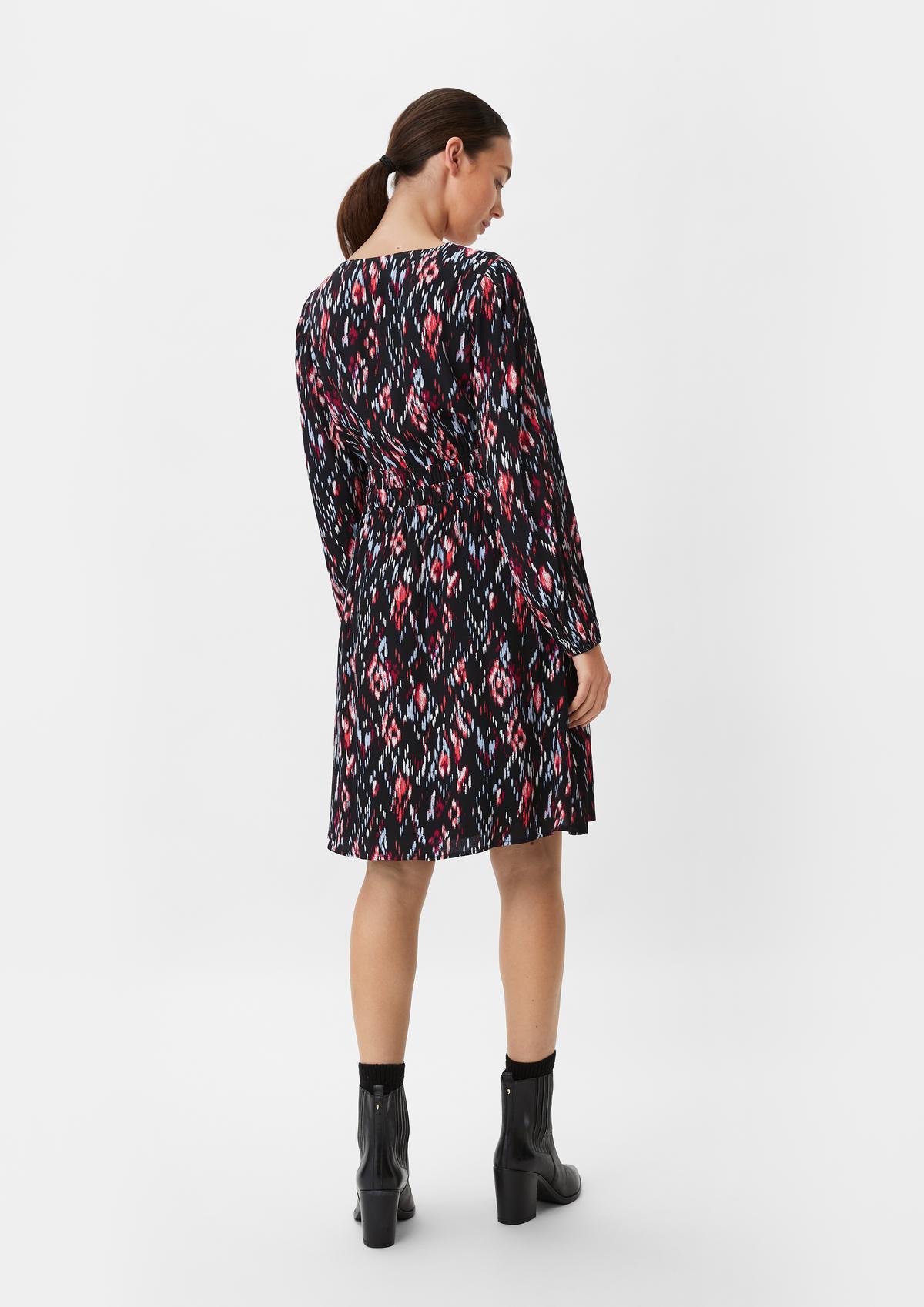 comma Fitted crêpe dress