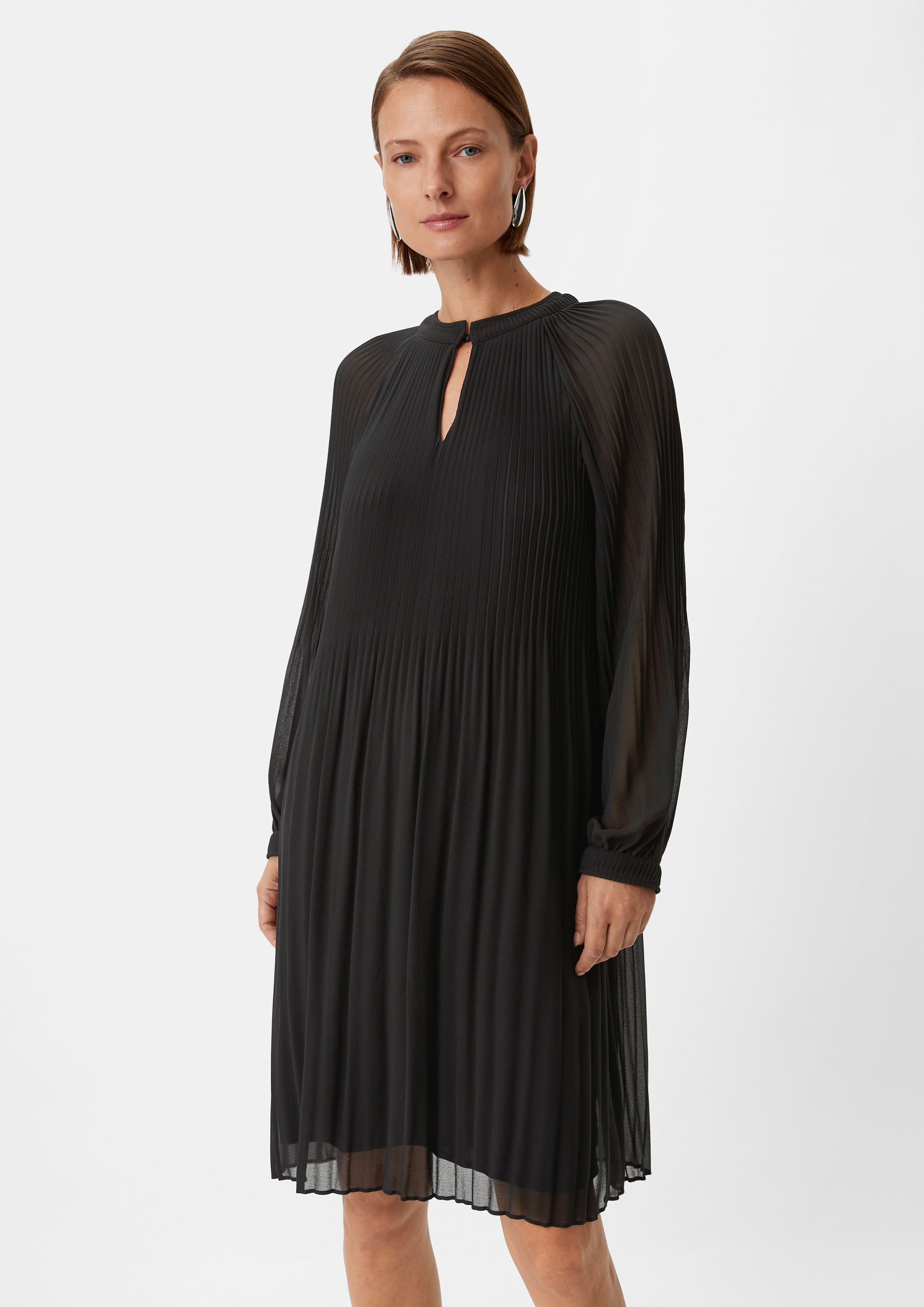 Black pleated chiffon outlet dress