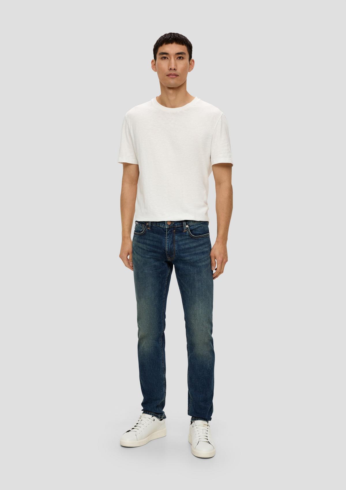 Slim fit: jeans with a straight leg