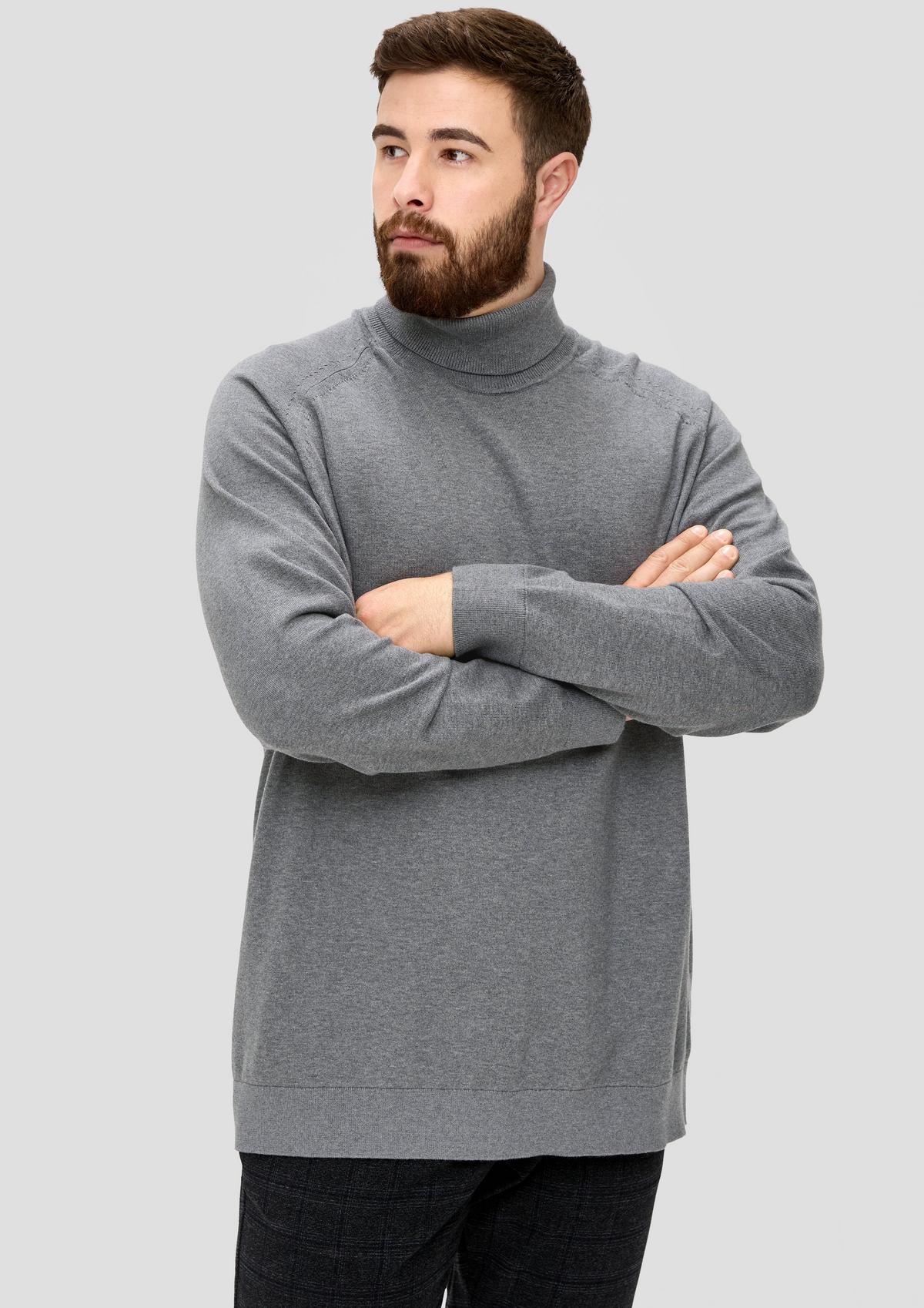 Pamučni pulover s dolčevita ovratnikom