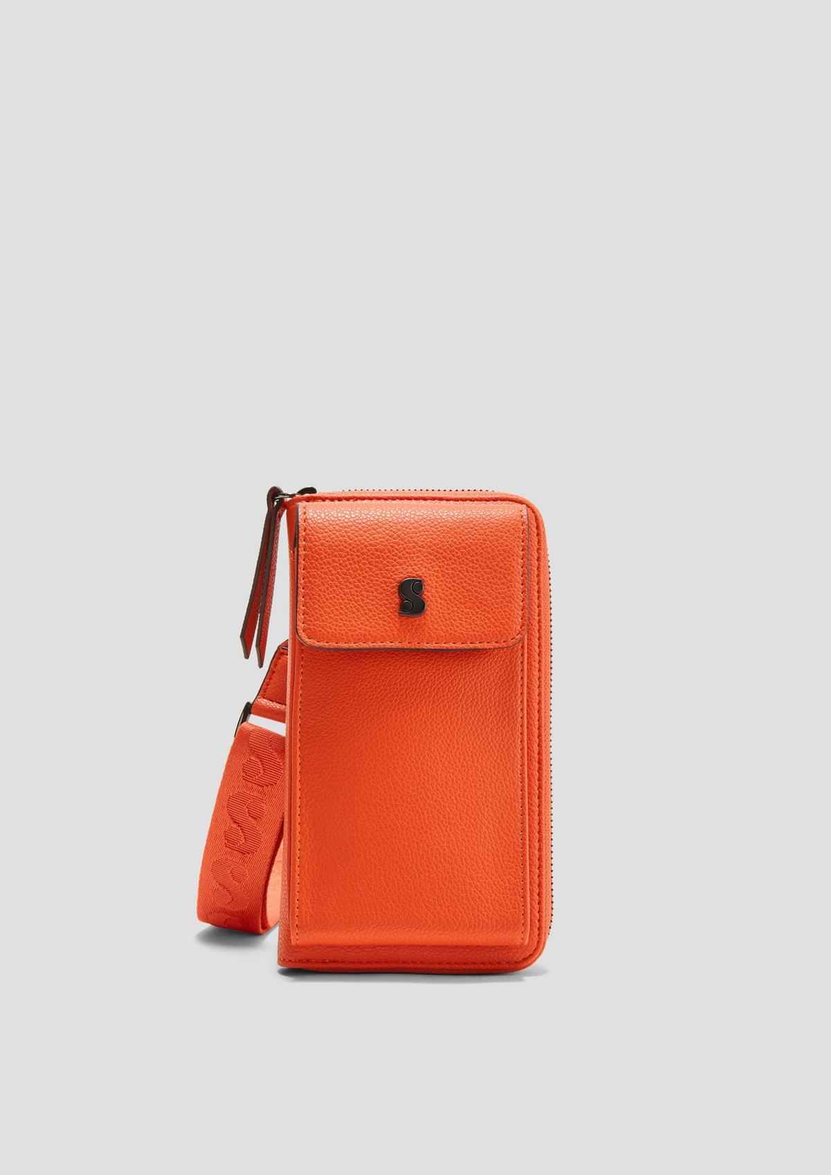 s.Oliver Faux leather phone bag