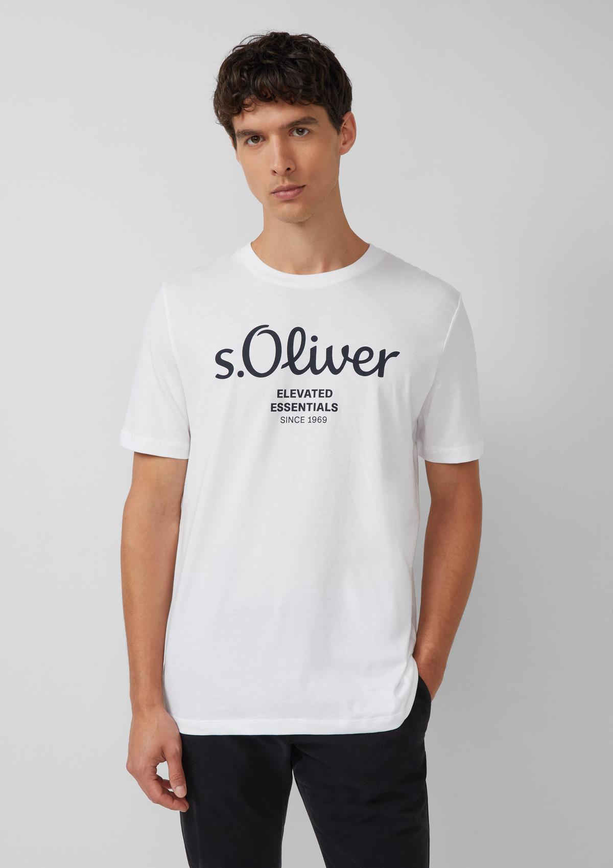 T-shirt with a logo print - white | s.Oliver
