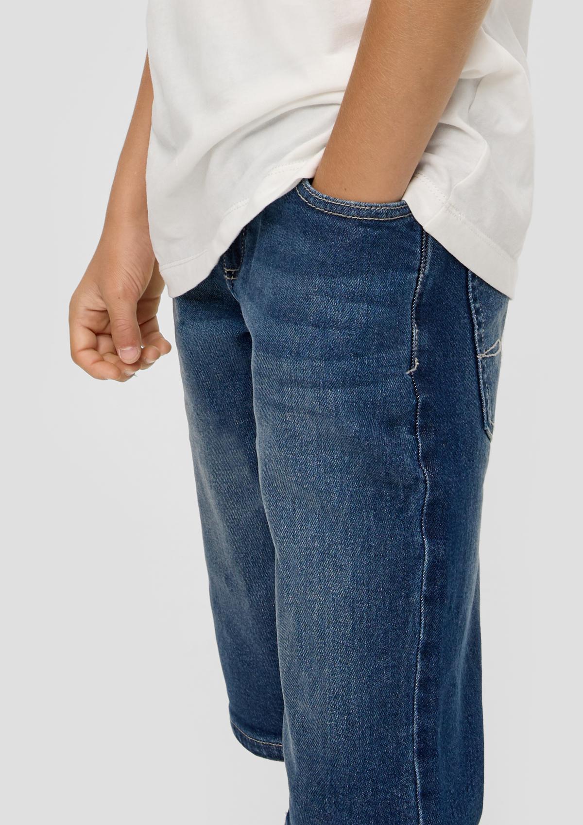 s.Oliver Jeans hlače Pete/kroj Regular Fit/Mid Rise/ozke hlačnice