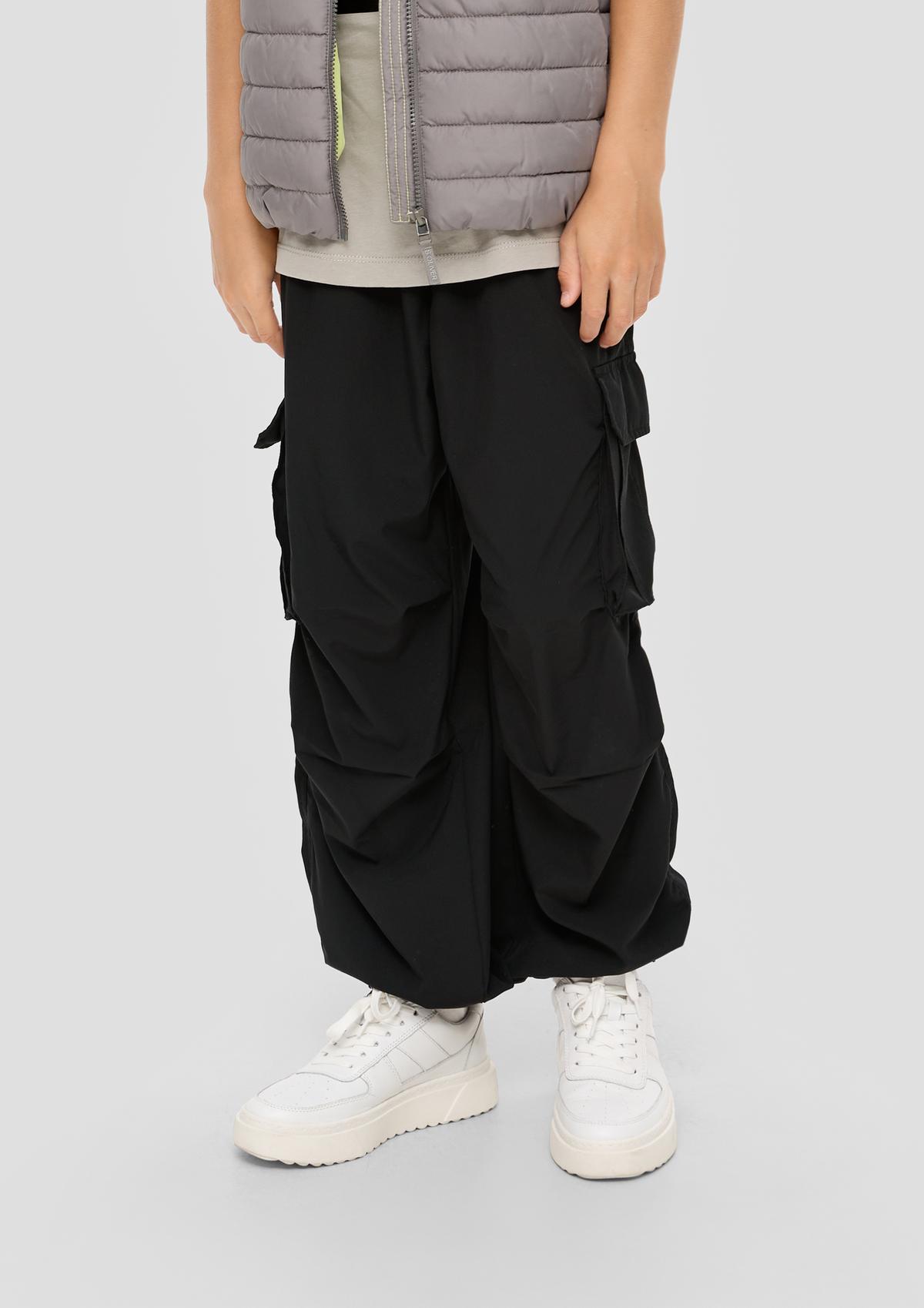Loose fit: cargo-style trousers