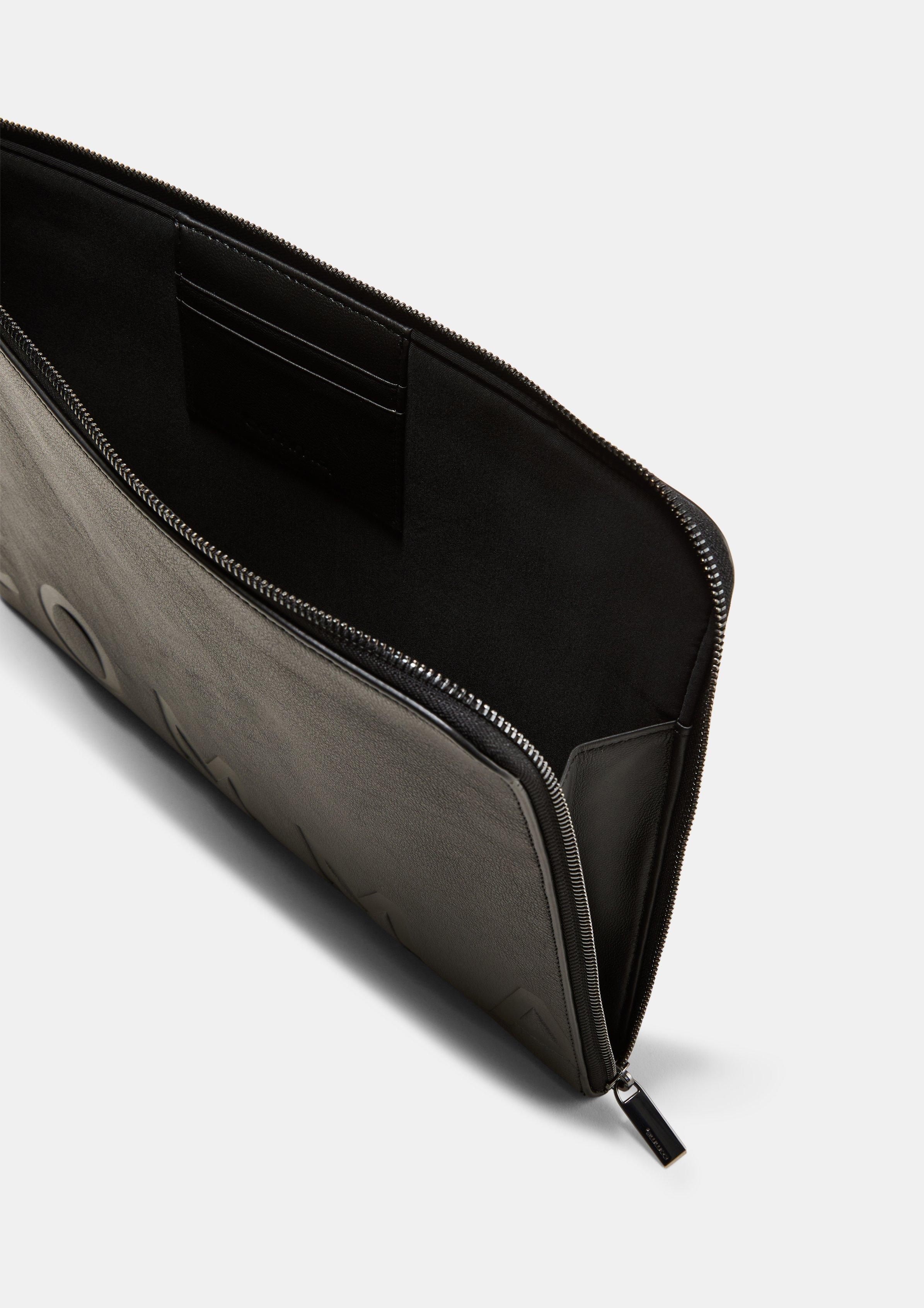 Highquality laptop bag made of leather black Comma