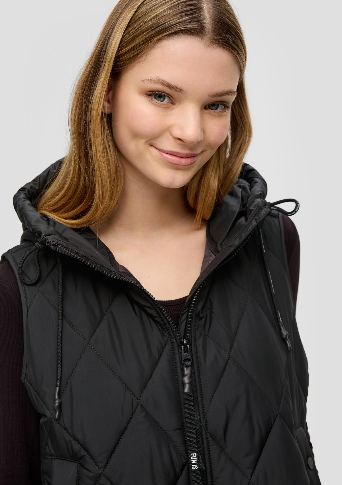 s.Oliver Lightweight quilted jacket with a hood